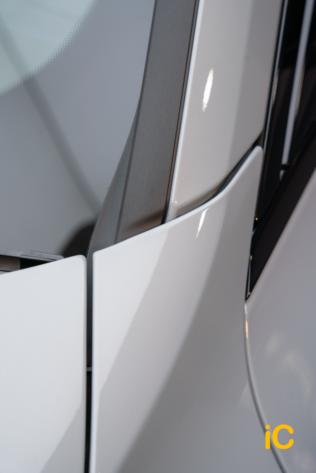 BMW i4 Brooklyn Grey 透明 PPF 施工作品