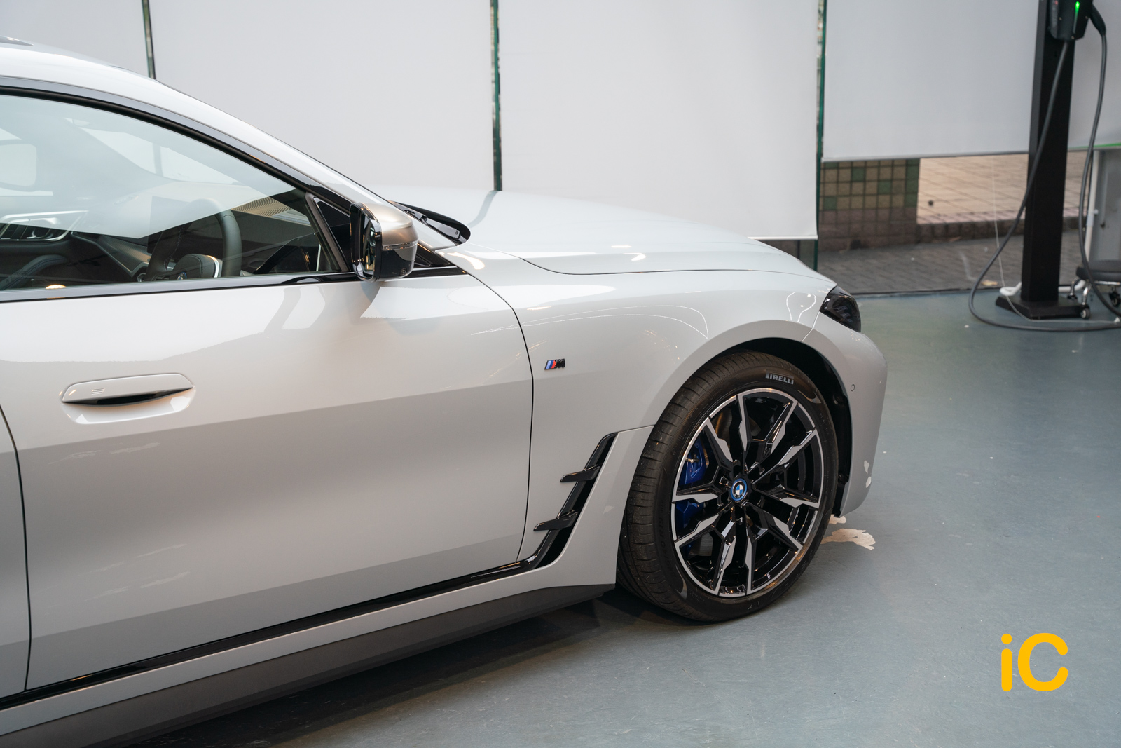 BMW i4 Brooklyn Grey 透明 PPF 施工作品