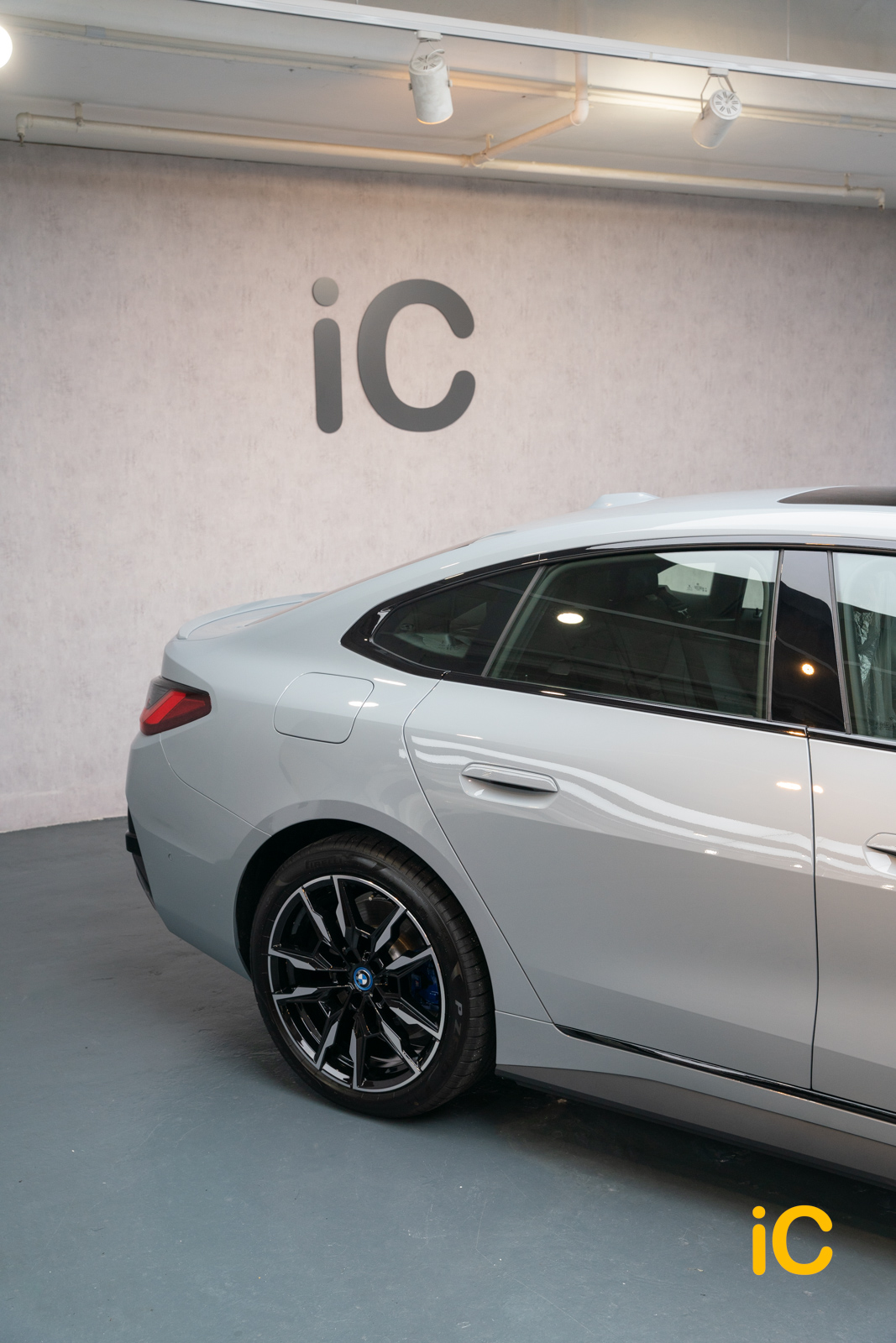 BMW i4 Brooklyn Grey 透明 PPF 施工作品