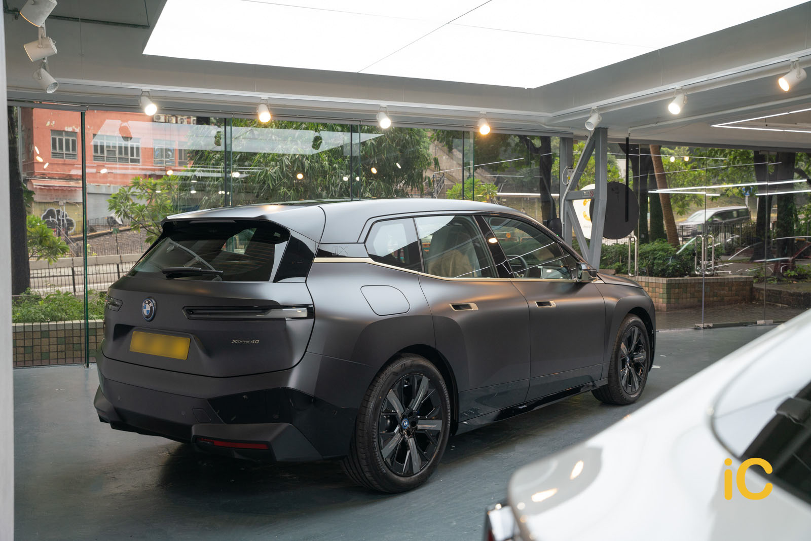 BMW iX Sophisto Grey 透明 PPF 施工作品