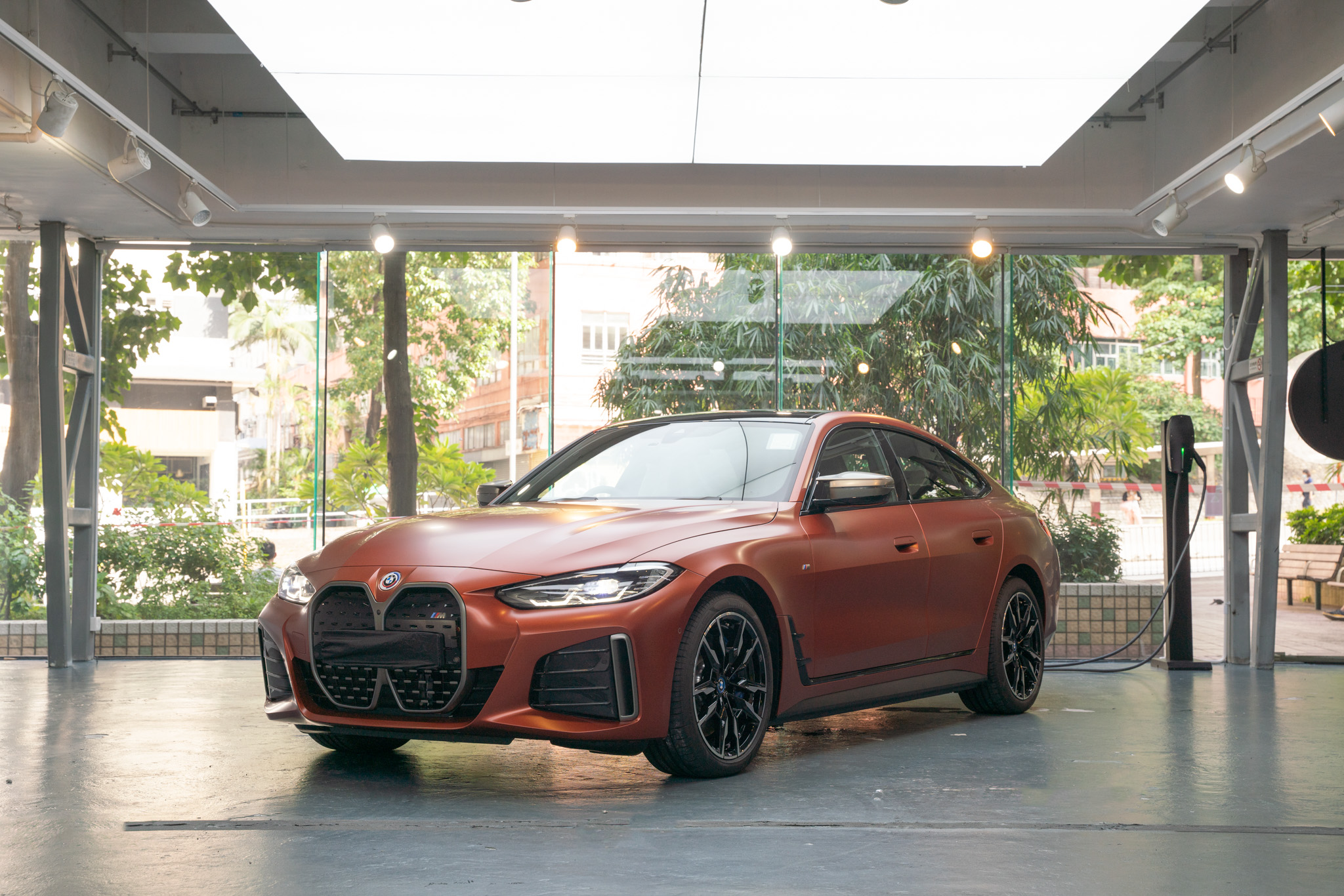 BMW i4 Sunset Orange 透明 PPF 施工作品