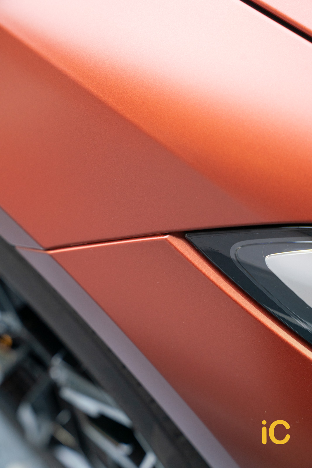 BMW i4 Sunset Orange 透明 PPF 施工作品