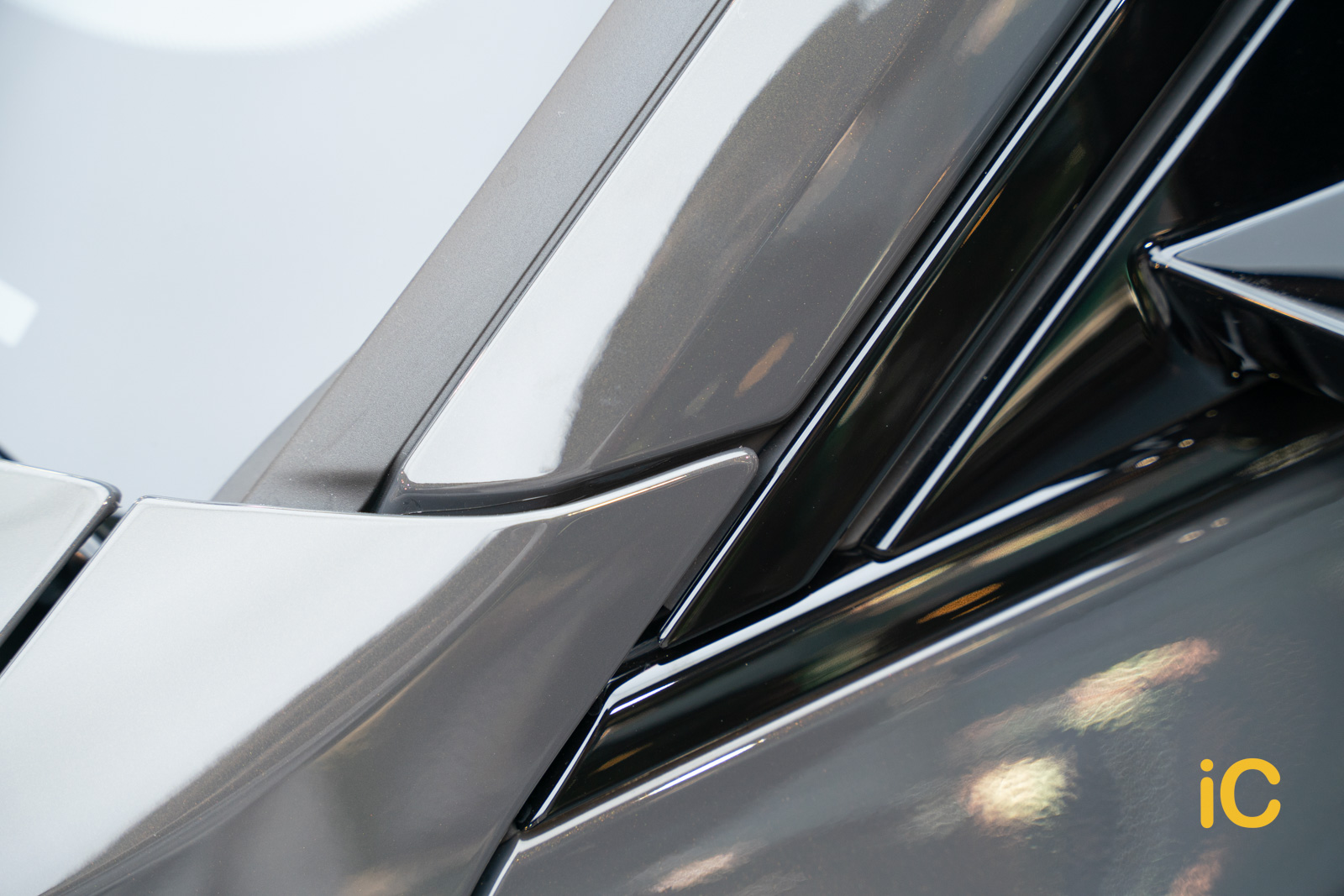 BMW i4 Dravit Grey 透明 PPF 施工作品