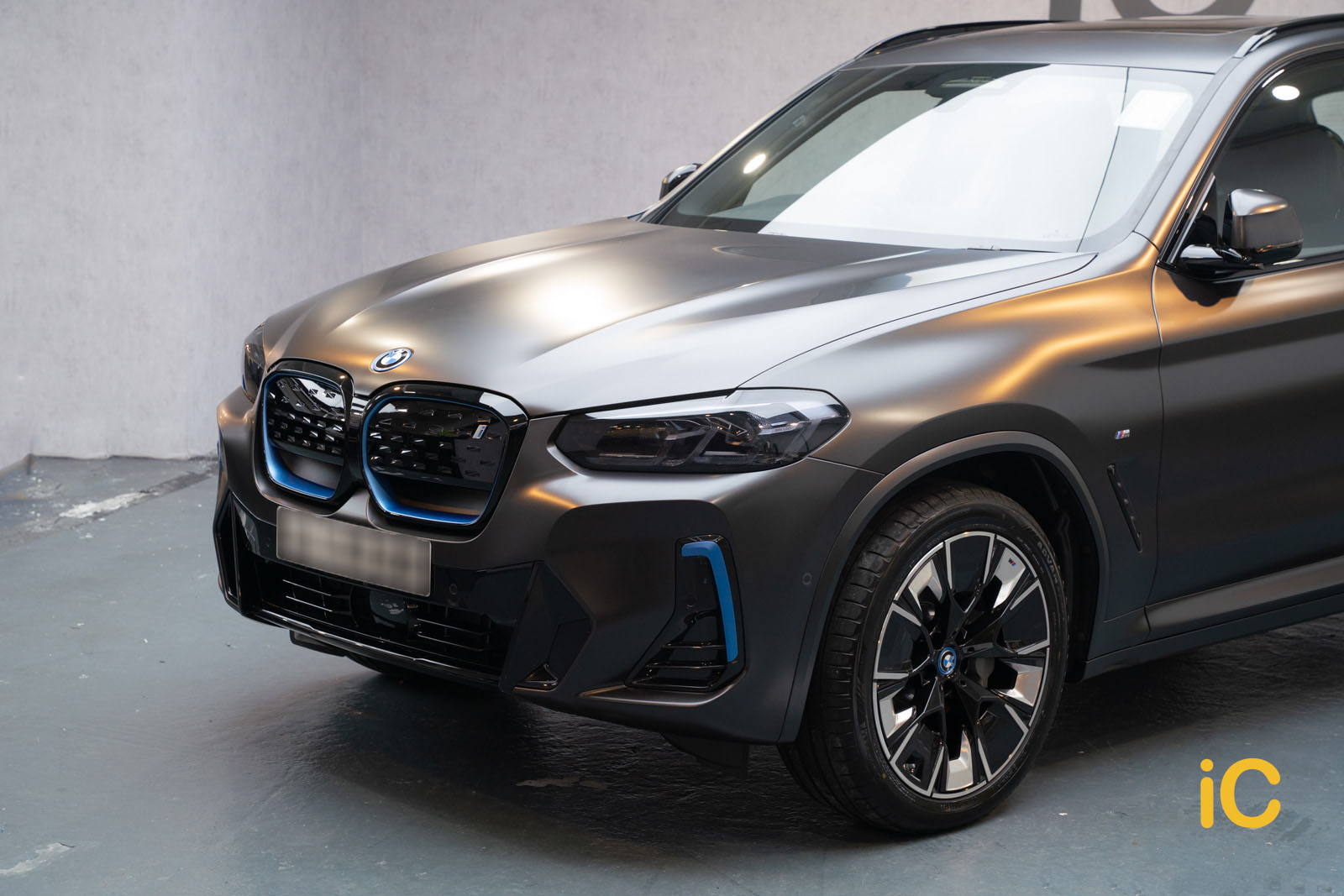 BMW iX3 Sophisto Grey 透明 PPF 施工作品