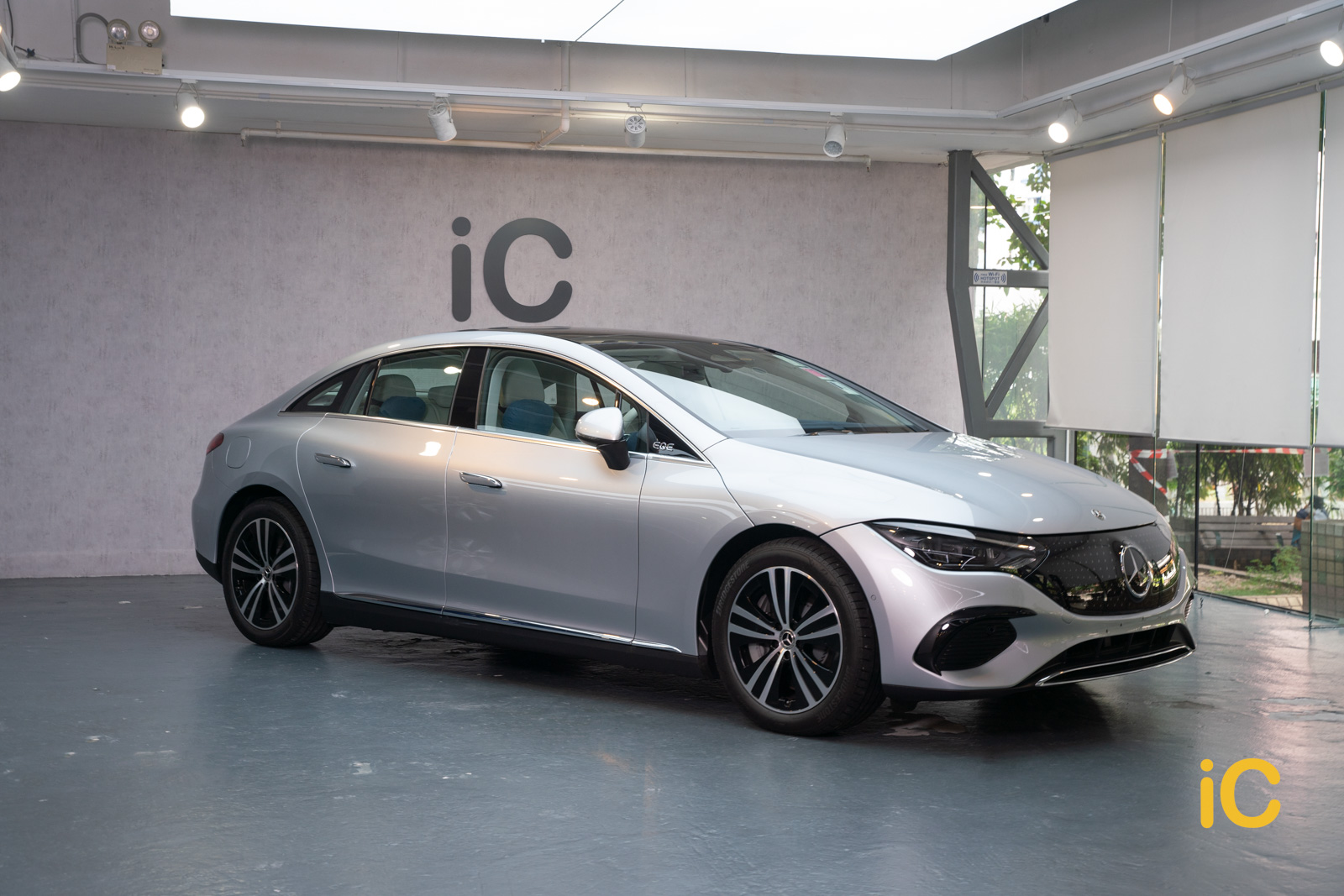 Mercedes-Benz EQE 透明 PPF 施工作品
