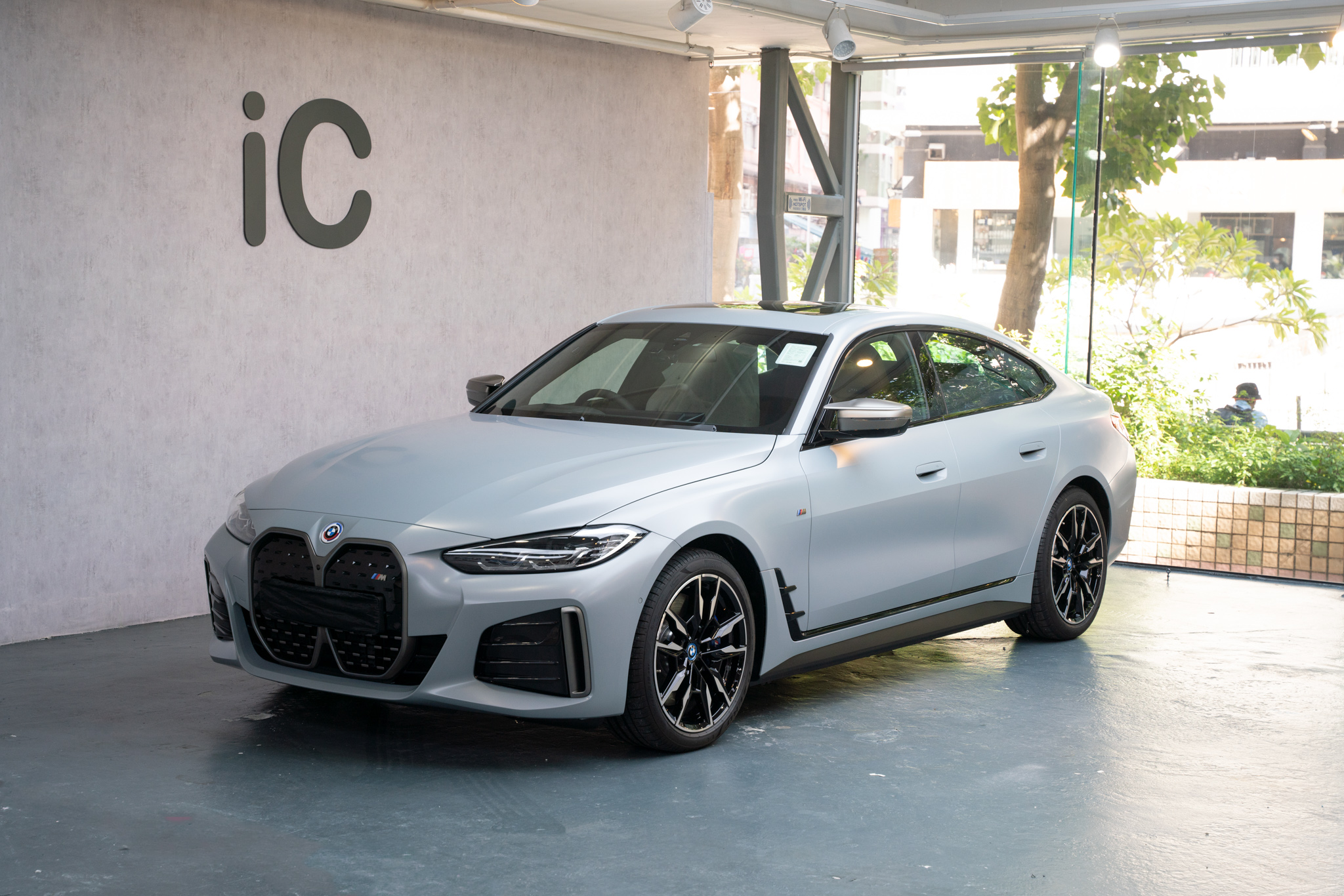 BMW i4 Brooklyn Grey 透明 PPF 施工作品