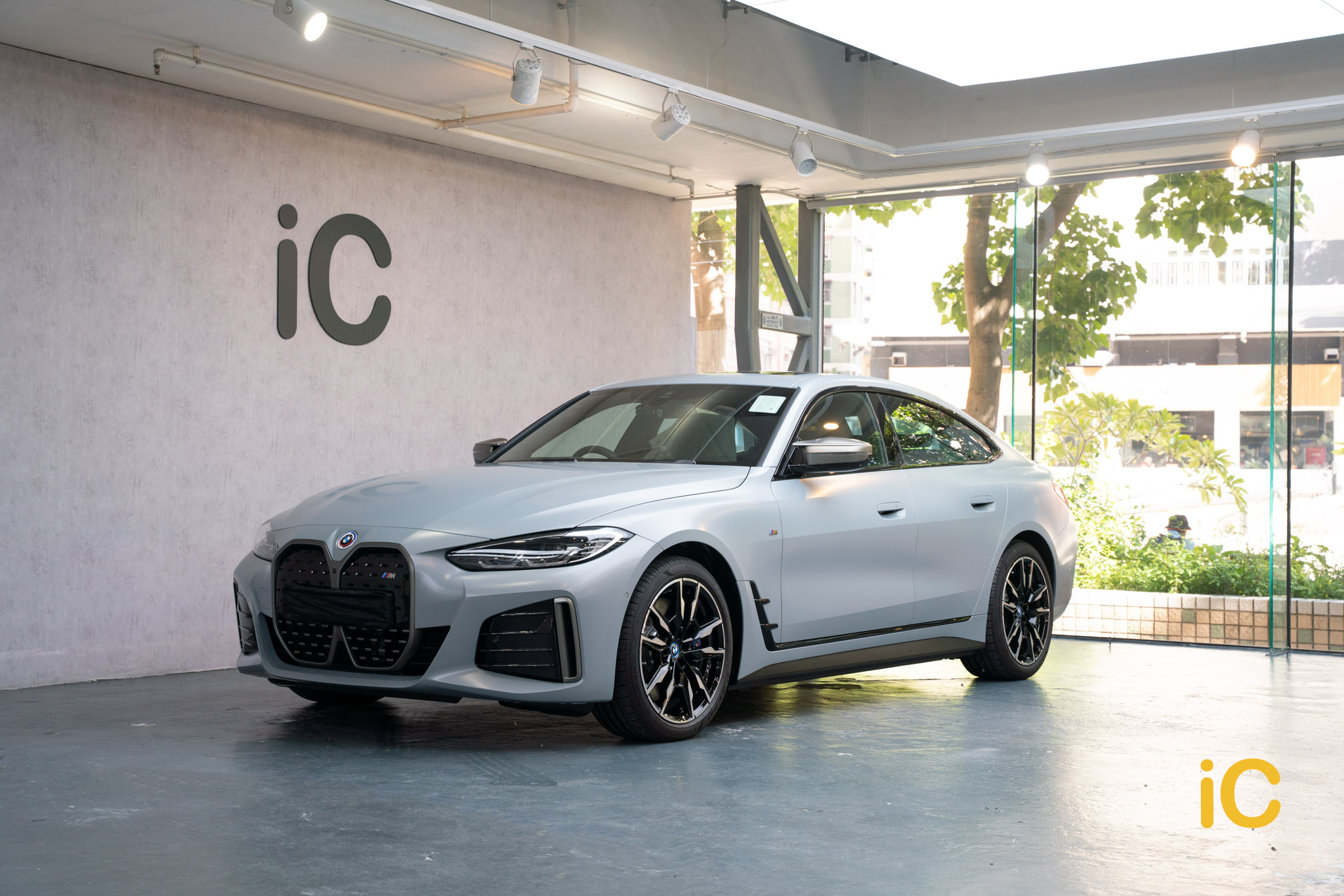 BMW i4 Brooklyn Grey 透明 PPF 施工作品