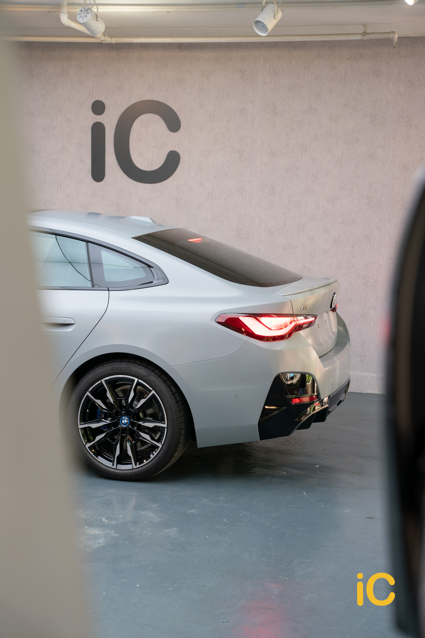 BMW i4 Brooklyn Grey 透明 PPF 施工作品