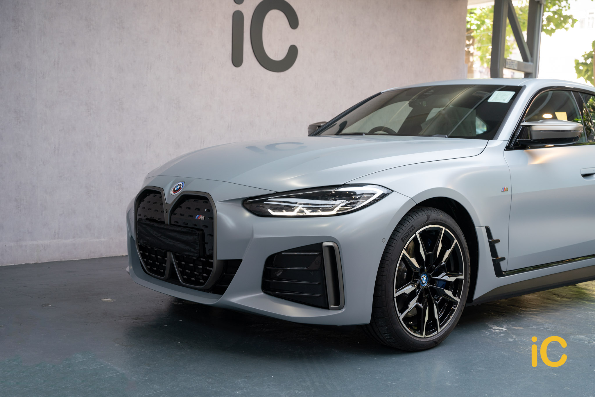 BMW i4 Brooklyn Grey 透明 PPF 施工作品
