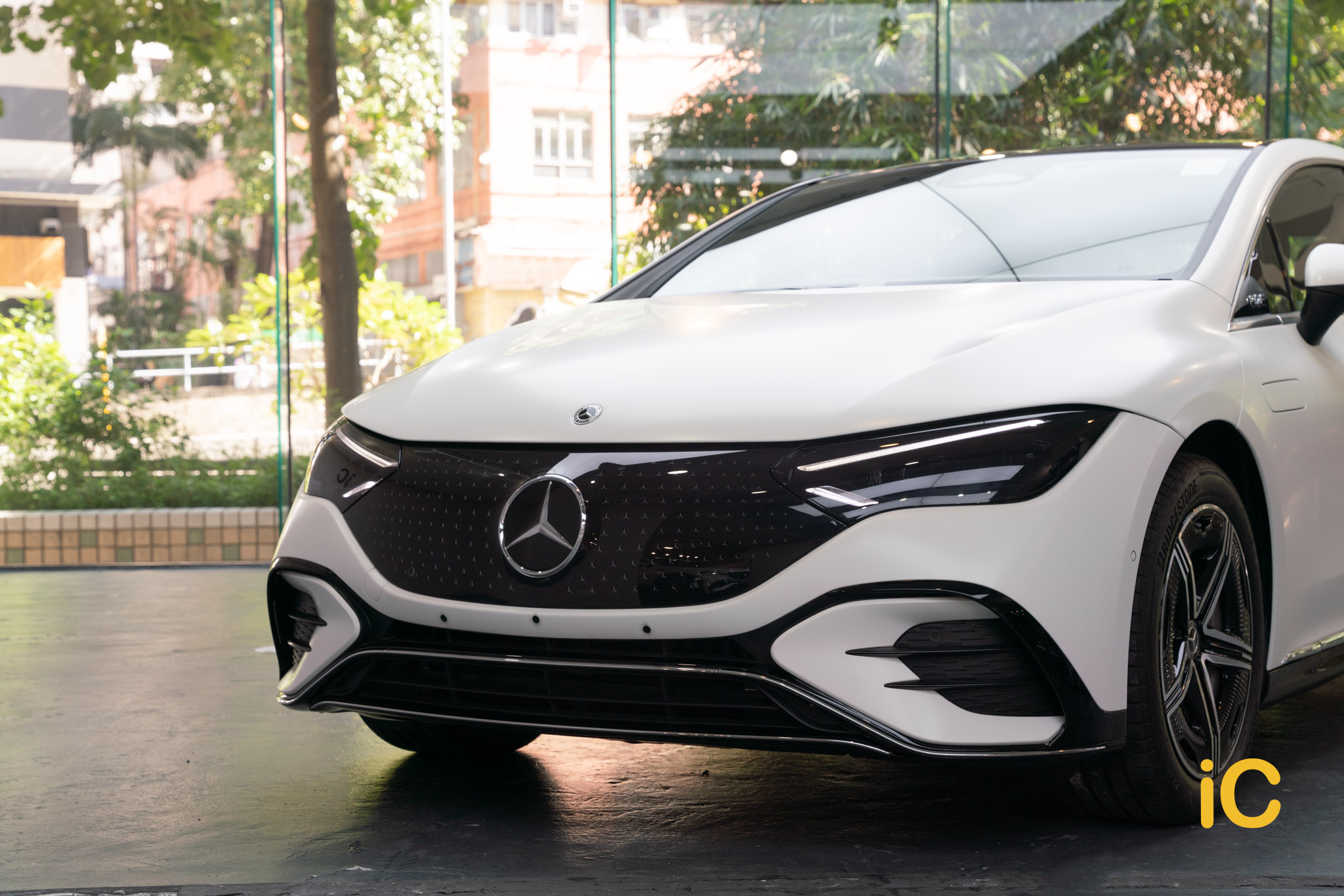 Mercedes-Benz EQE 透明 PPF 施工作品