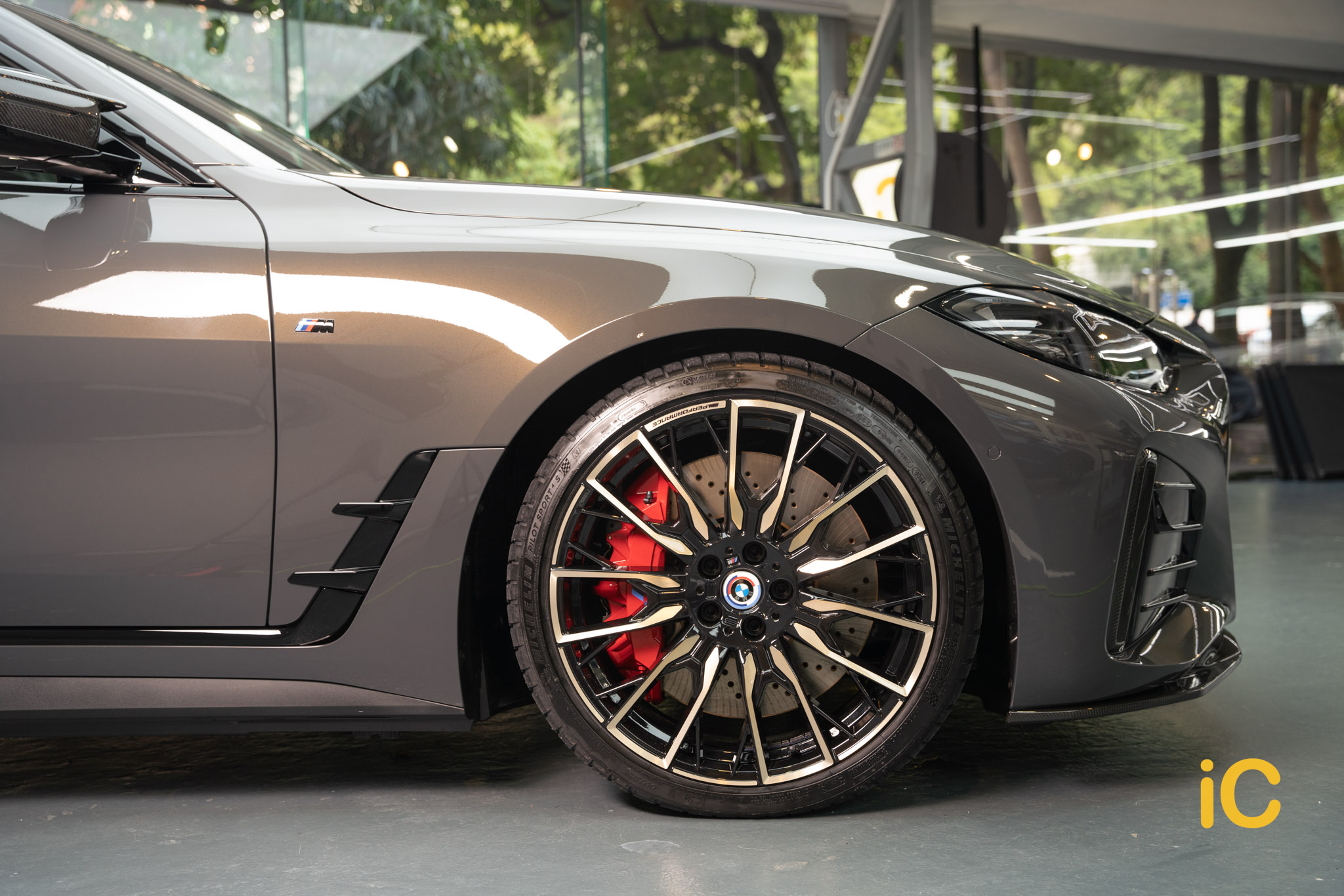 BMW i4 M50 Dravit Grey 透明 PPF 施工作品