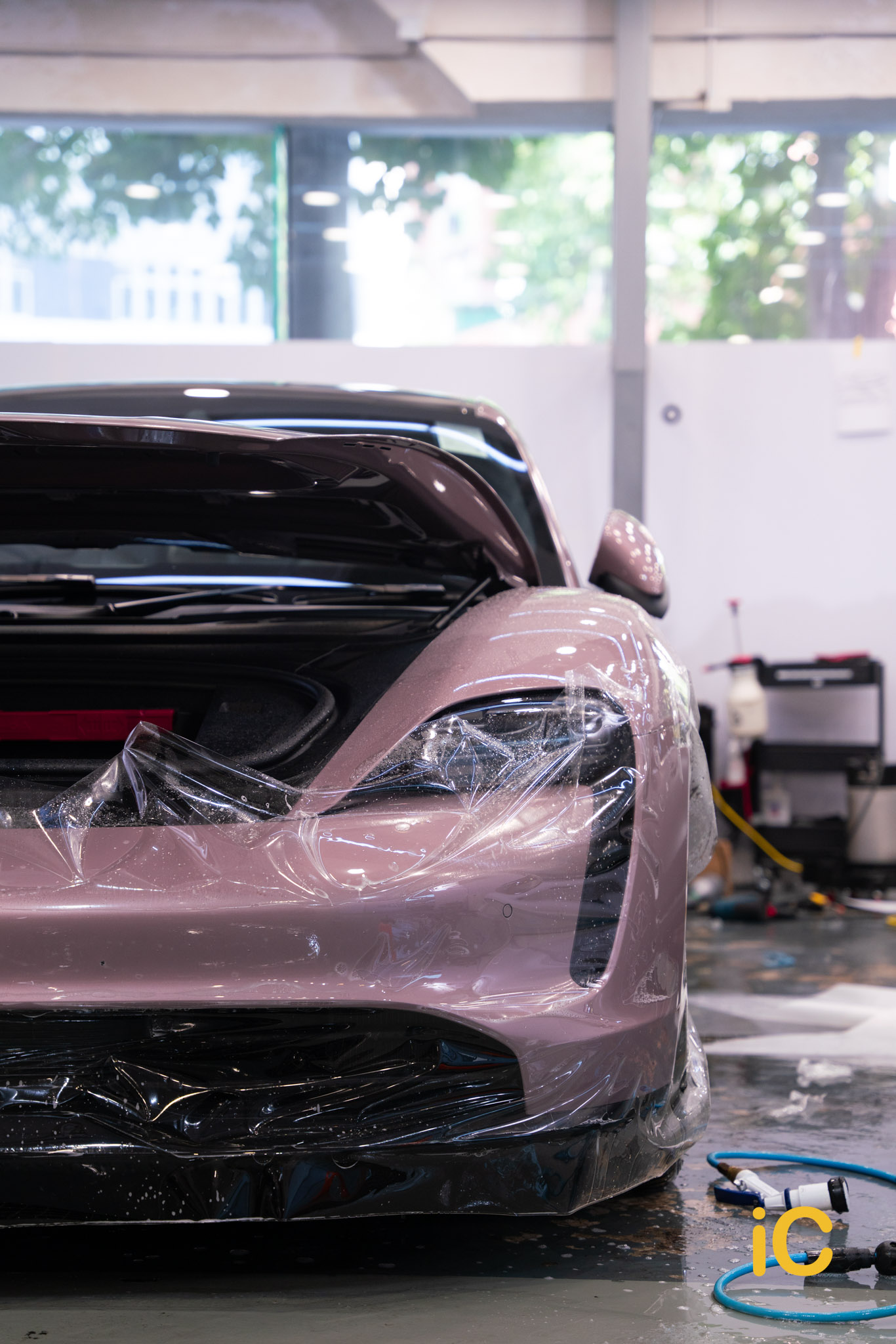 Porsche Taycan 透明 PPF 施工作品