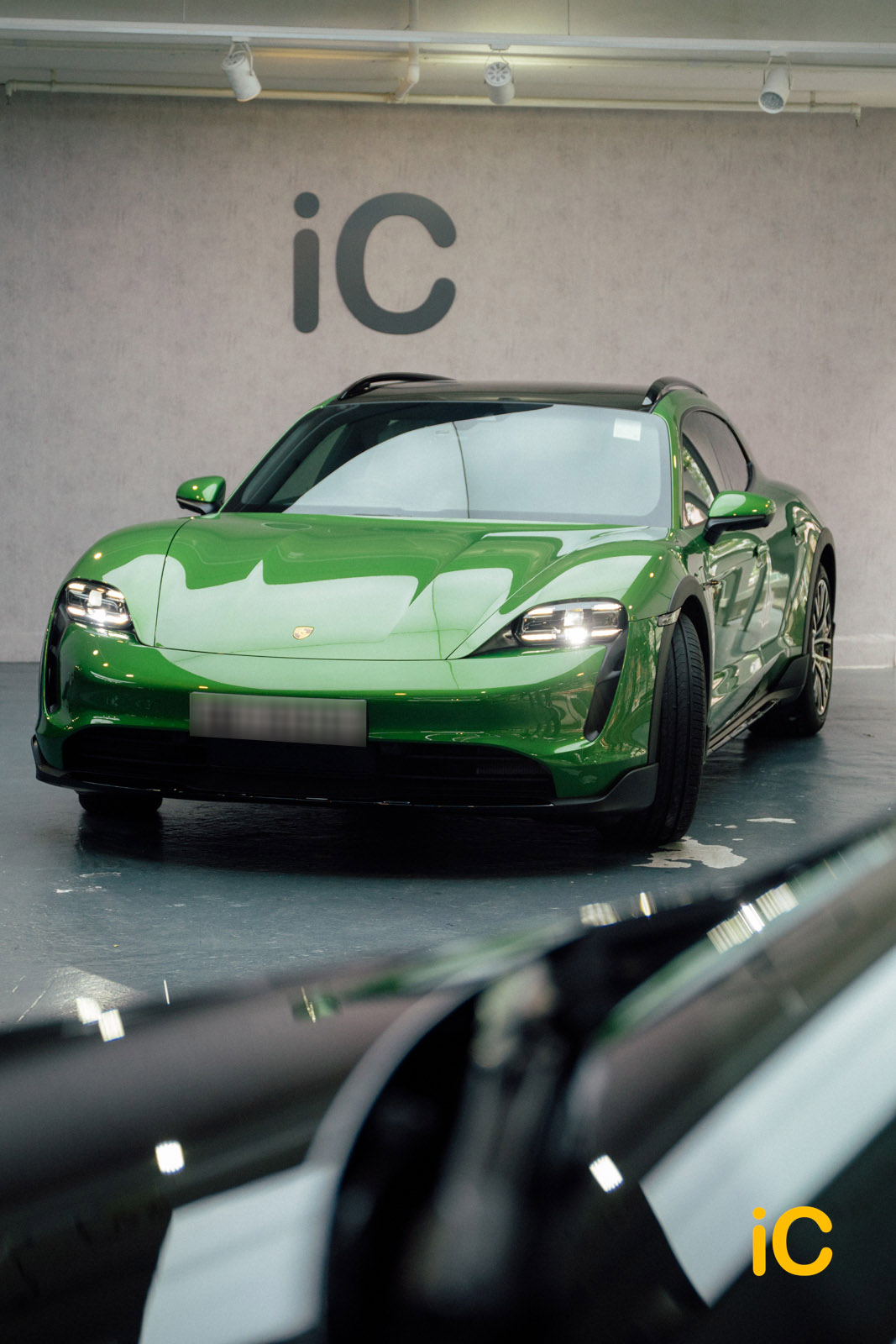 Porsche Taycan 4 Cross Turismo 透明 PPF 施工作品