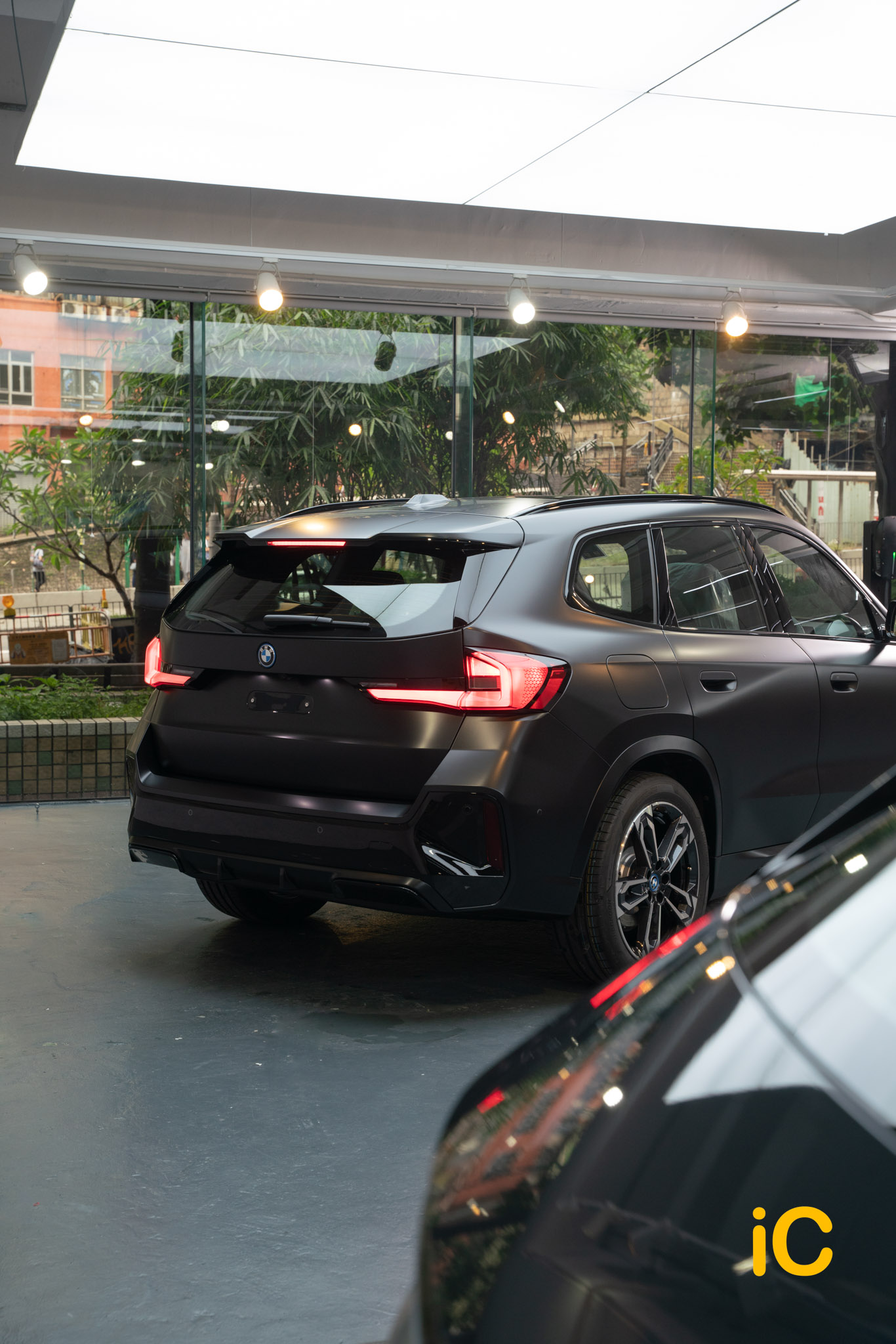 BMW iX1 Black Sapphire 透明 PPF 施工作品