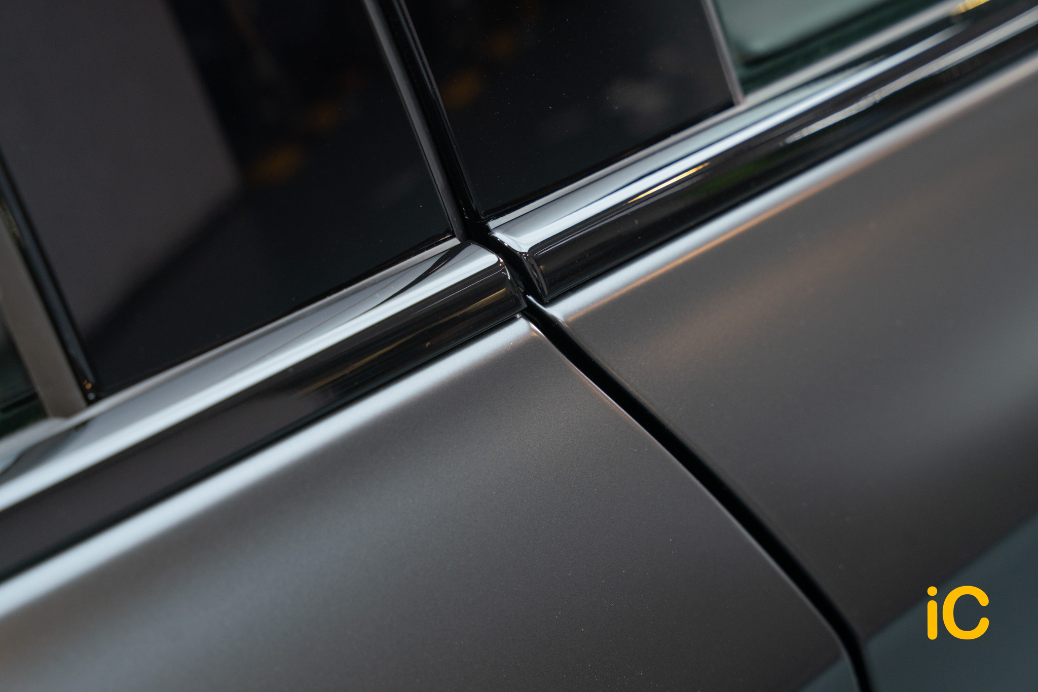BMW iX1 Black Sapphire 透明 PPF 施工作品