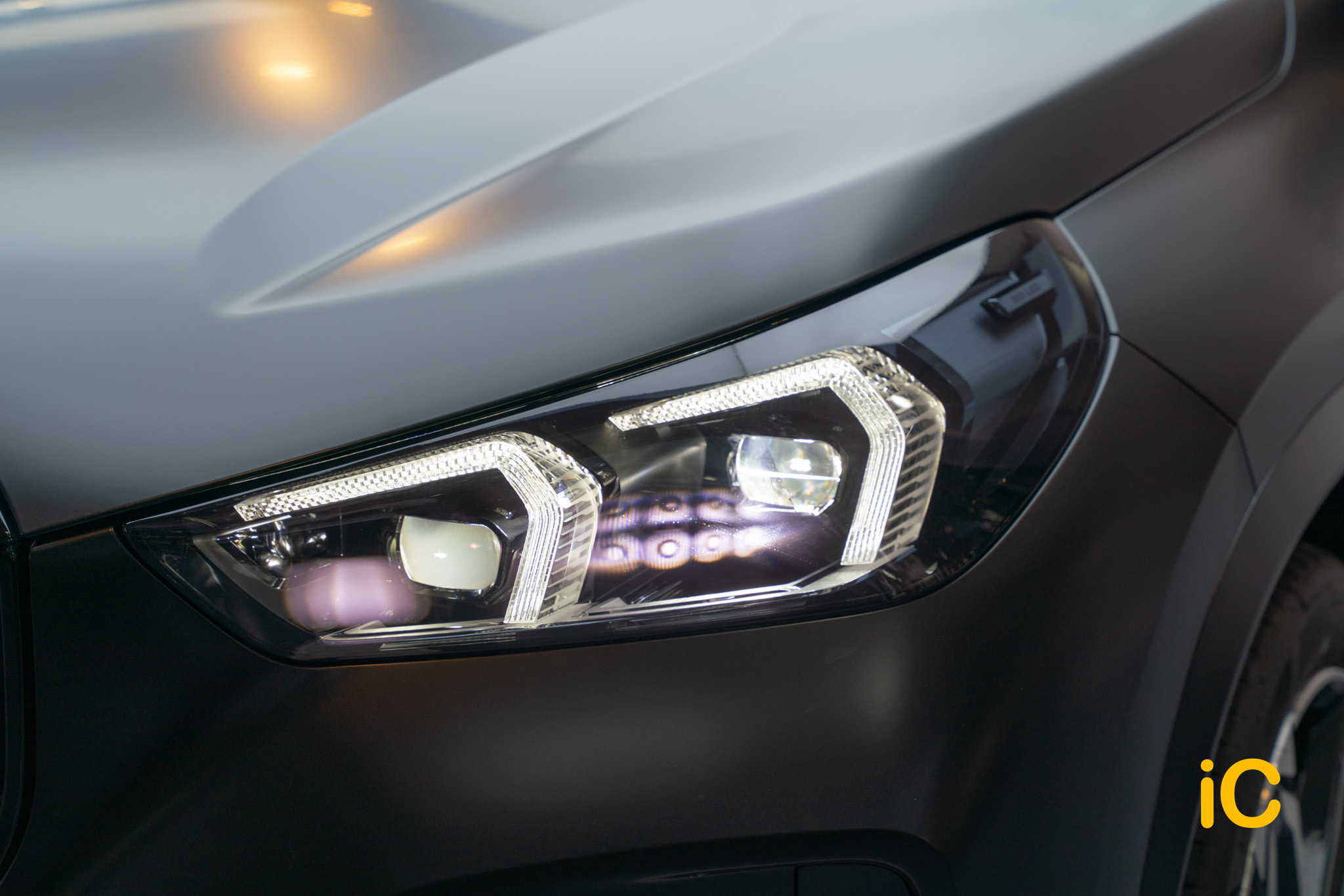 BMW iX1 Black Sapphire 透明 PPF 施工作品