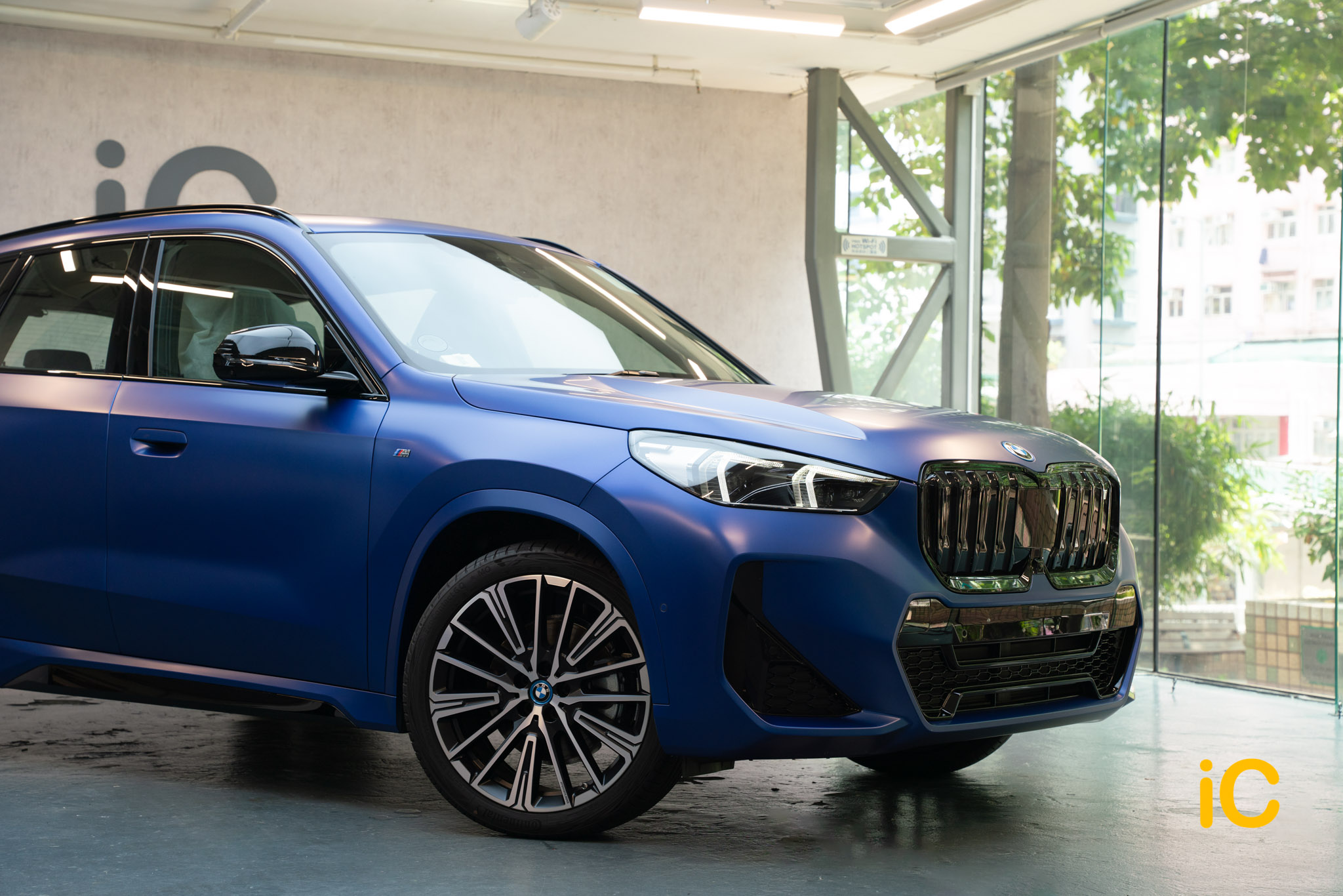 BMW iX1 Portimao Blue 透明 PPF 施工作品