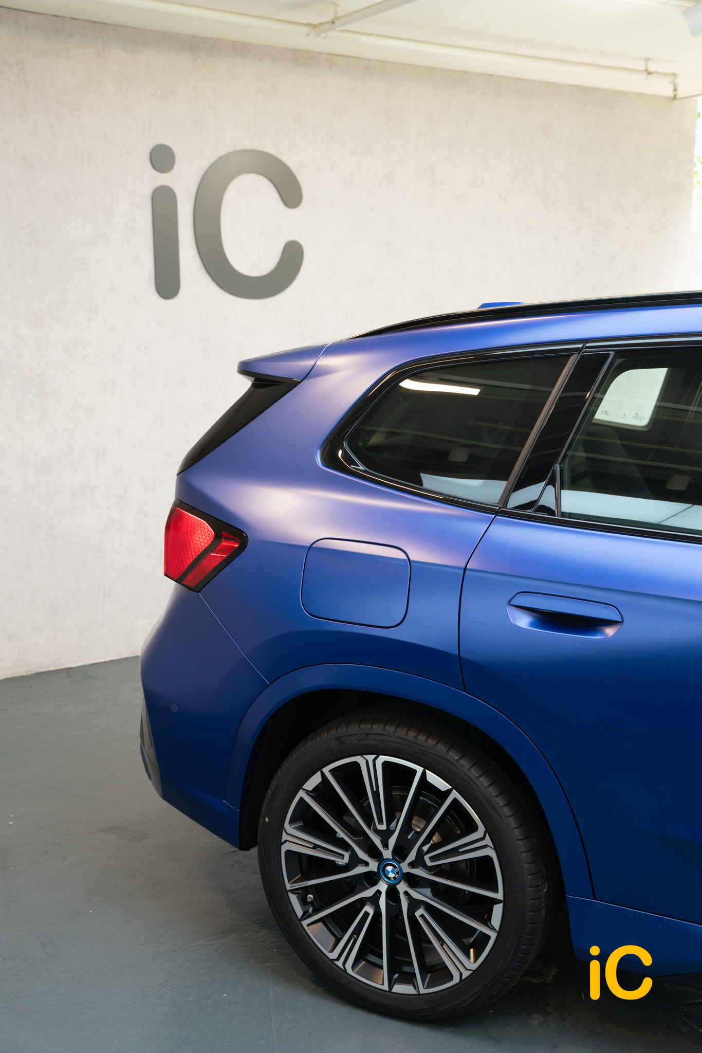 BMW iX1 Portimao Blue 透明 PPF 施工作品
