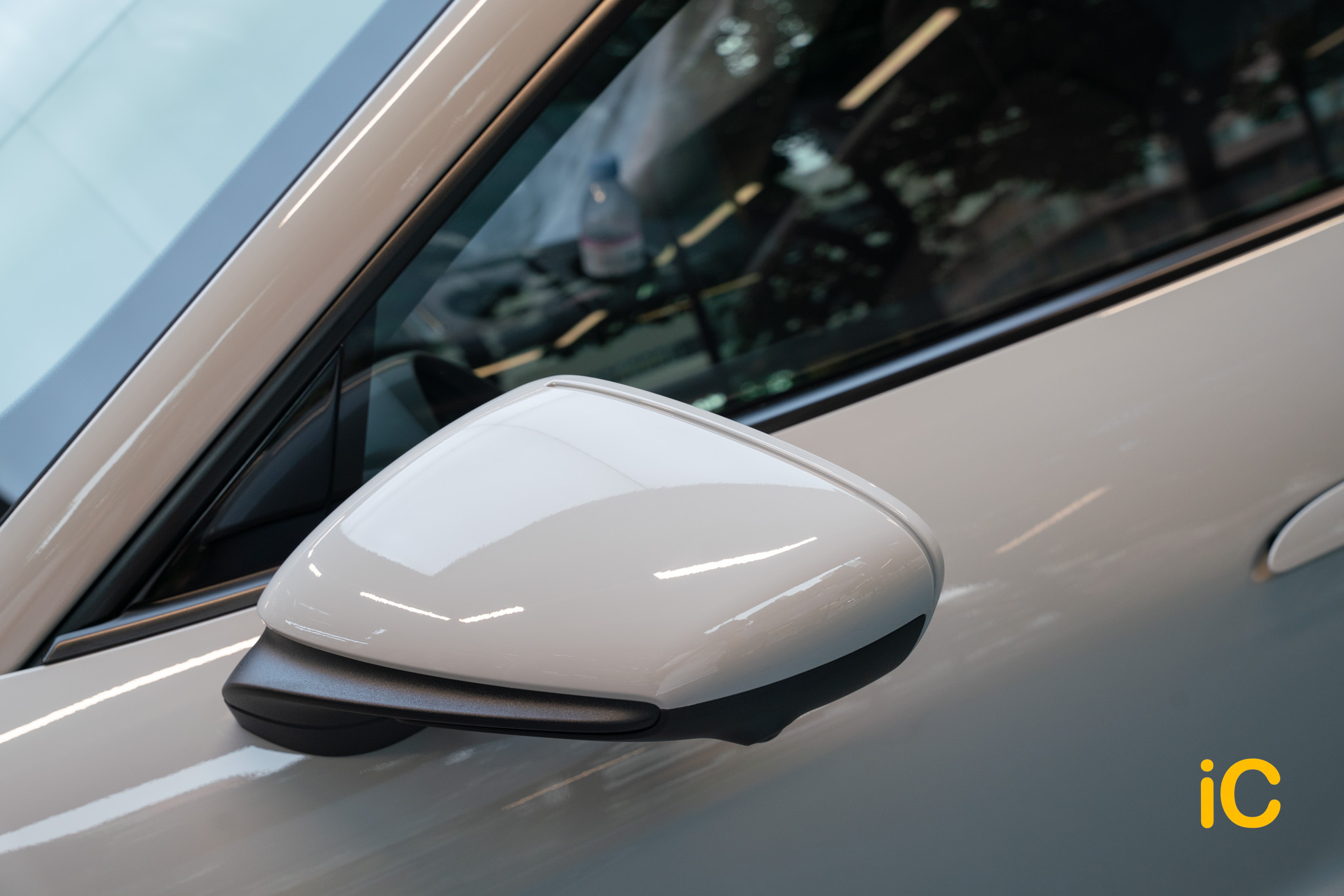 Porsche Taycan Cross Turismo 透明 PPF 施工作品