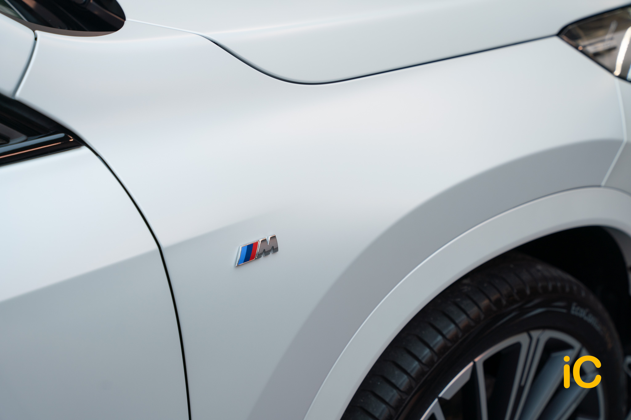 BMW iX1 Mineral White 透明 PPF 施工作品