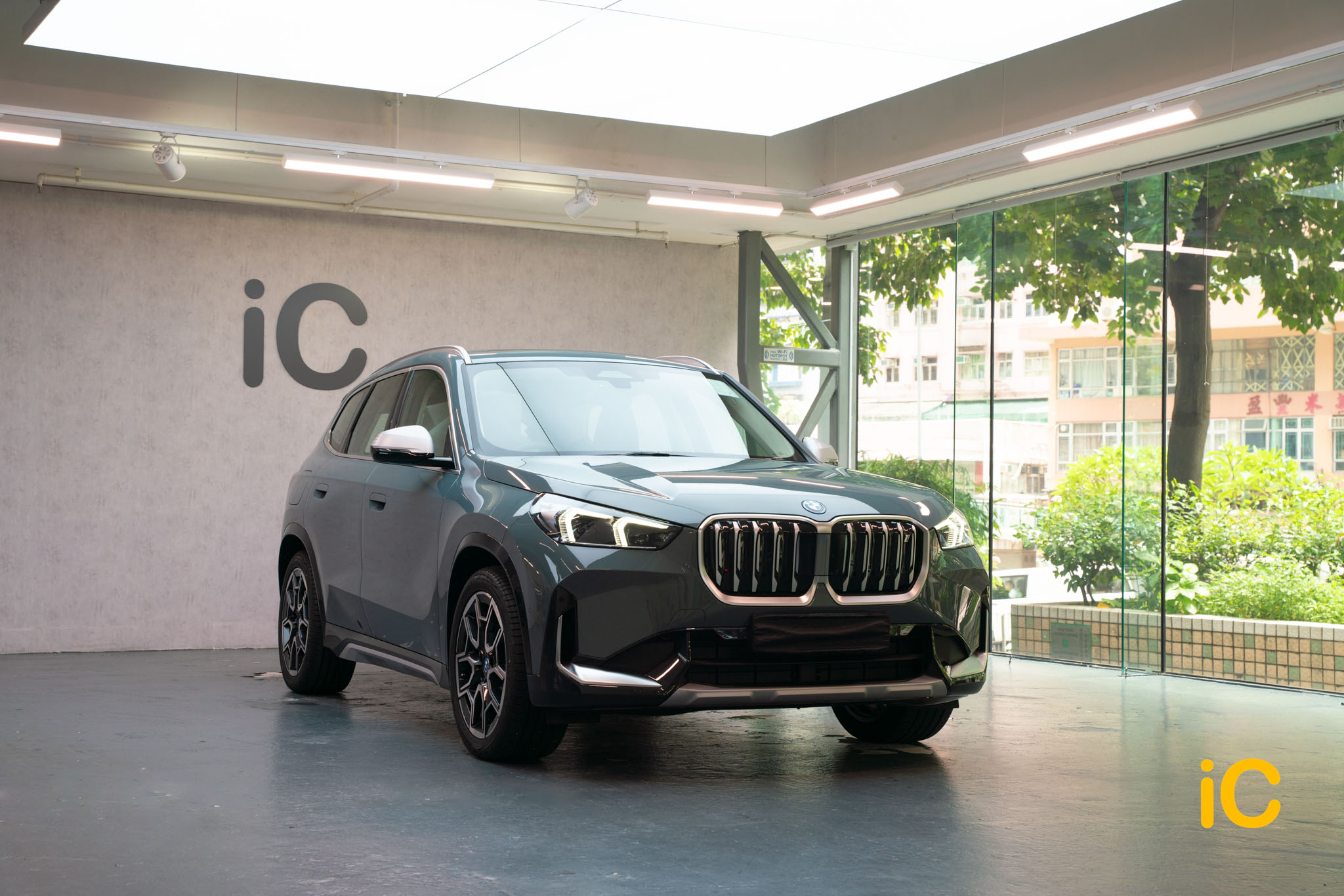 BMW iX1 Cape York Green 透明 PPF 施工作品
