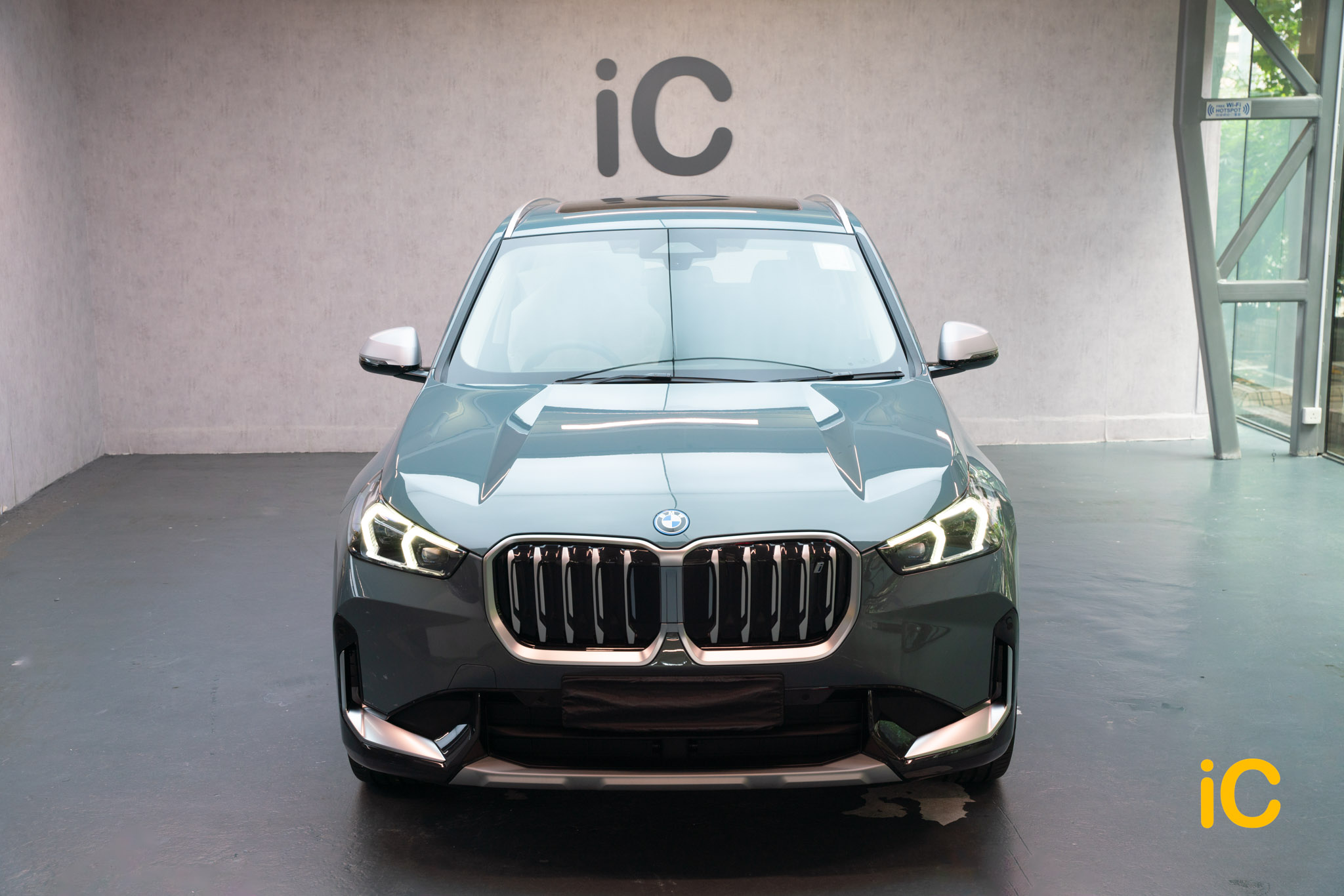 BMW iX1 Cape York Green 透明 PPF 施工作品