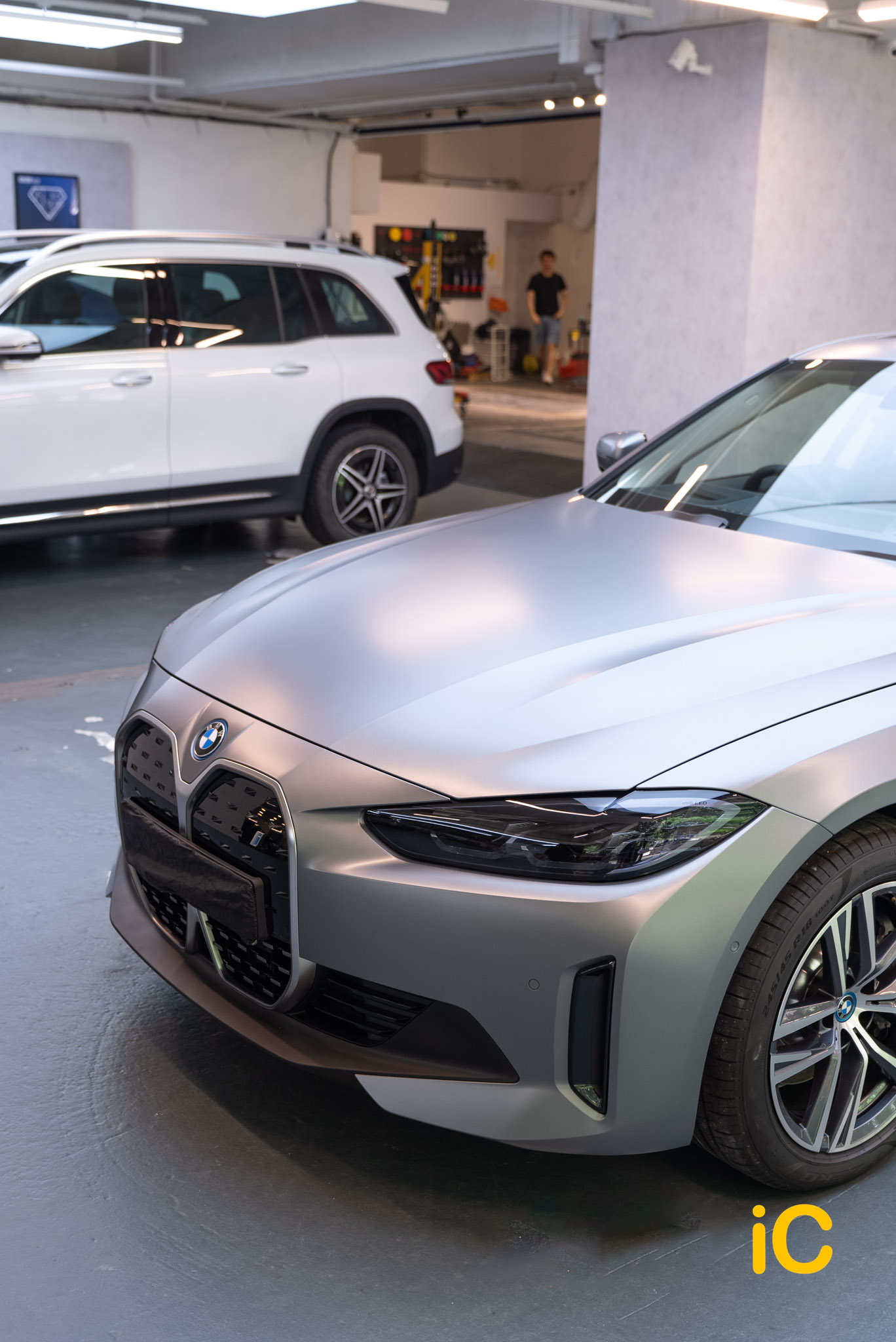 BMW i4 Skyscraper Grey 透明 PPF 施工作品