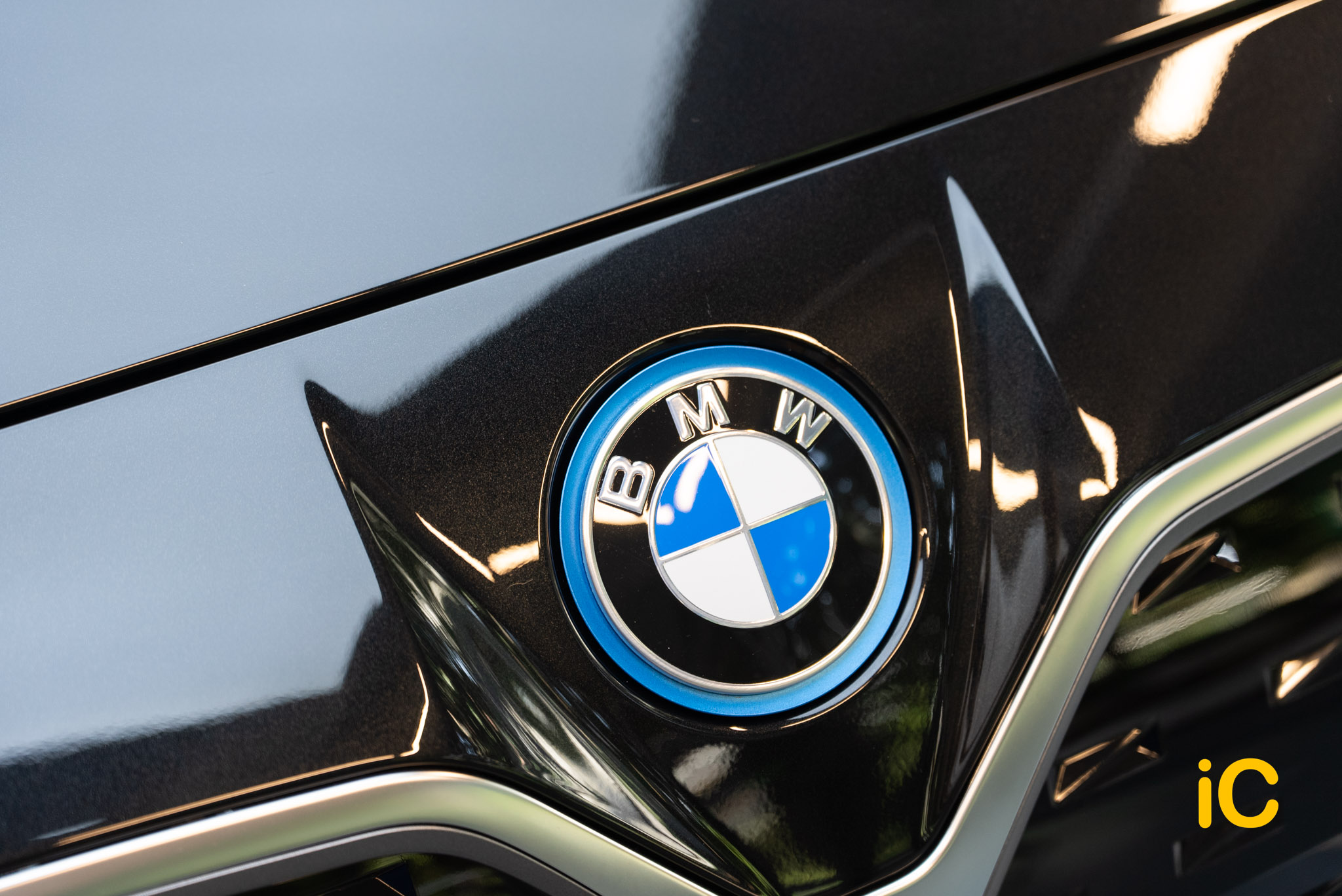 BMW i4 Black Sapphire 透明 PPF 施工作品
