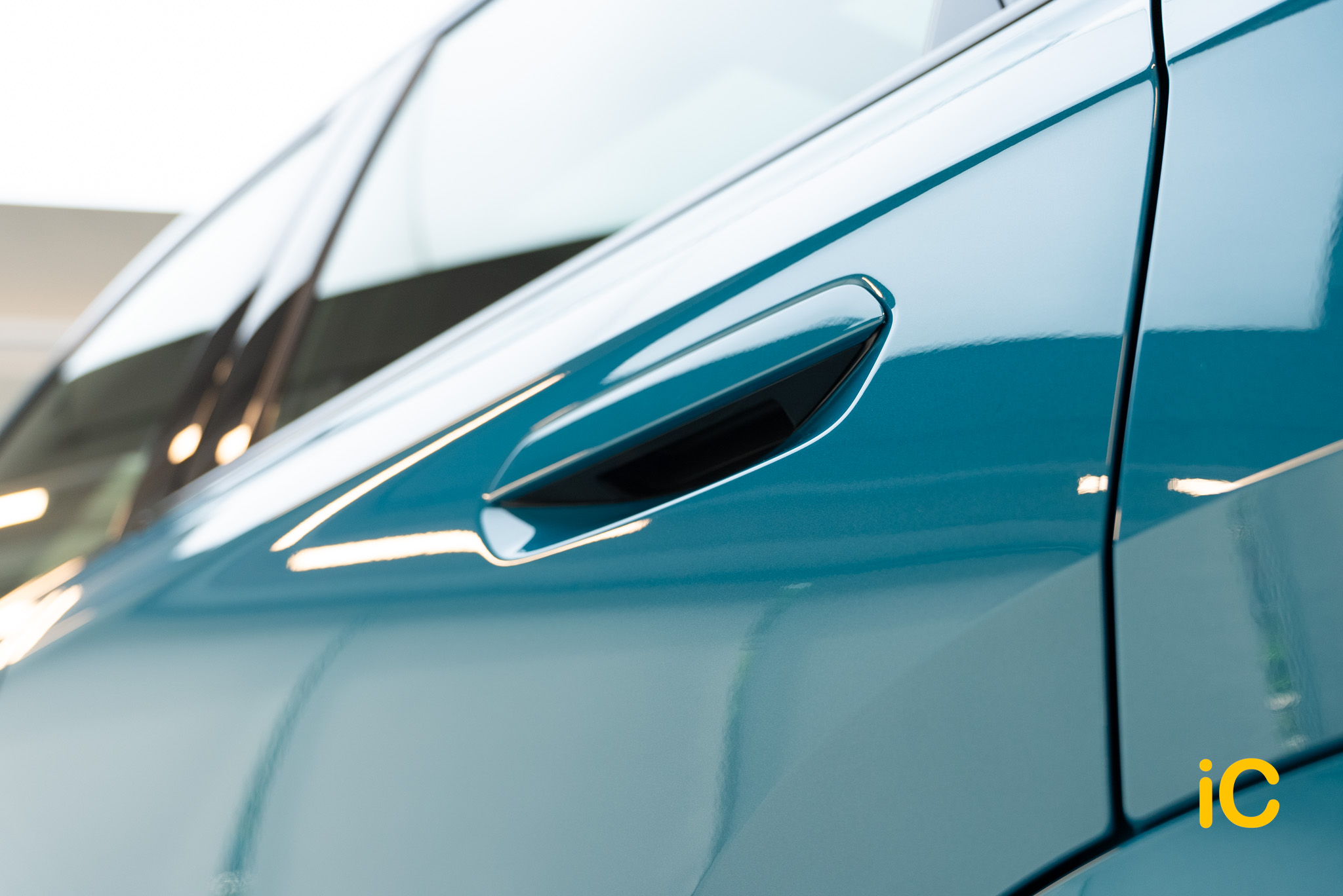 BMW iX1 Blue Bay Lagoon 透明 PPF 施工作品