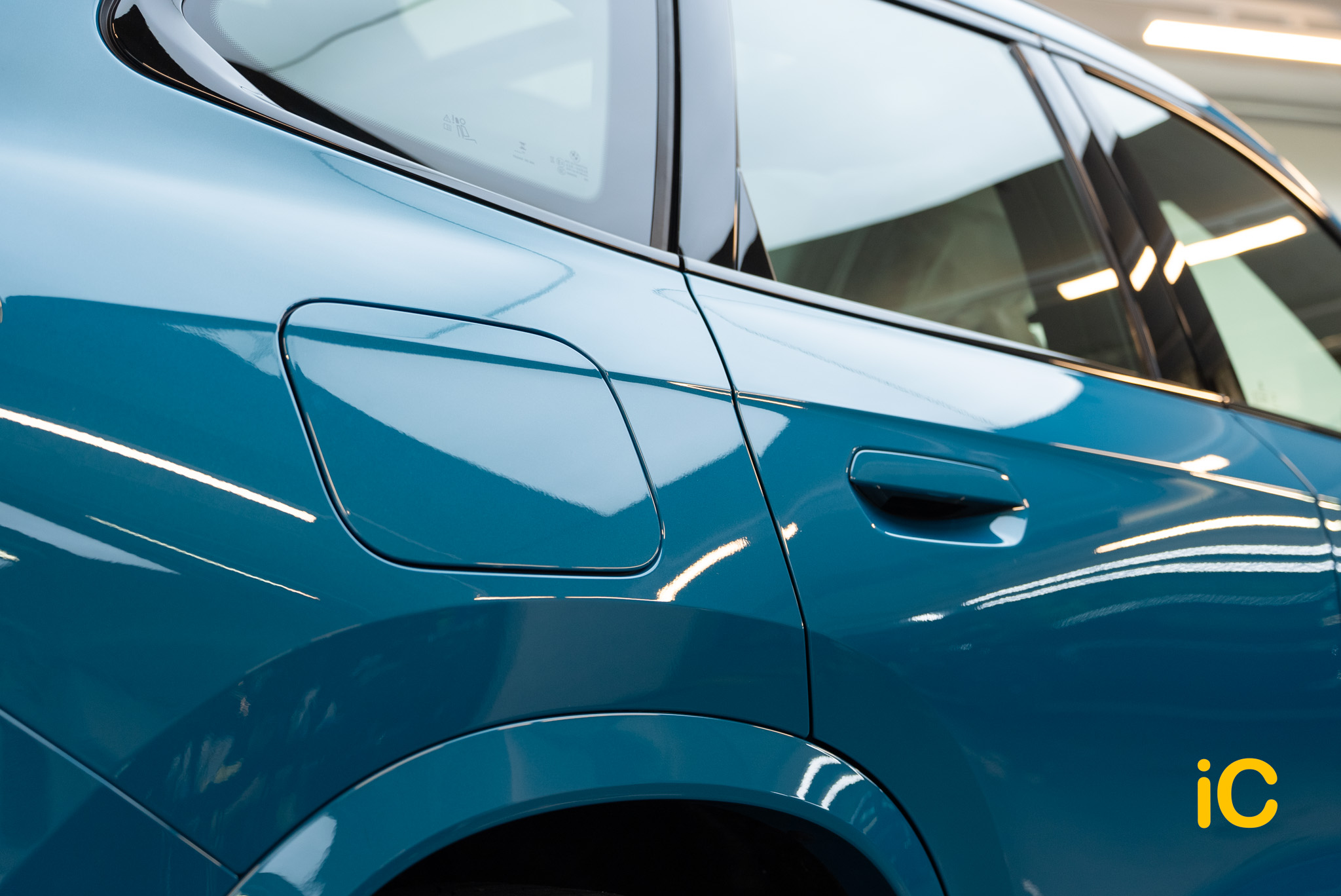 BMW iX1 Blue Bay Lagoon 透明 PPF 施工作品