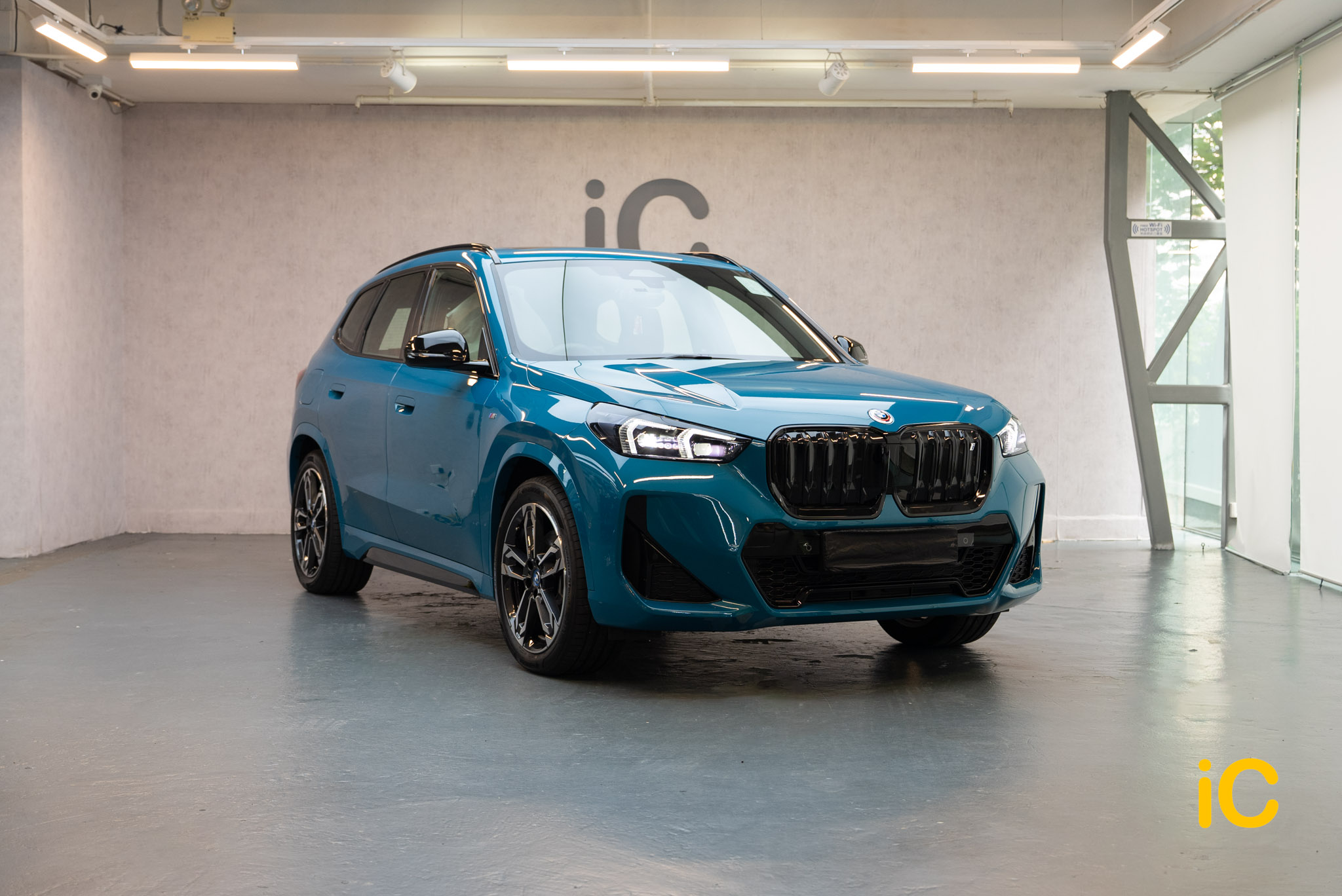 BMW iX1 Blue Bay Lagoon 透明 PPF 施工作品