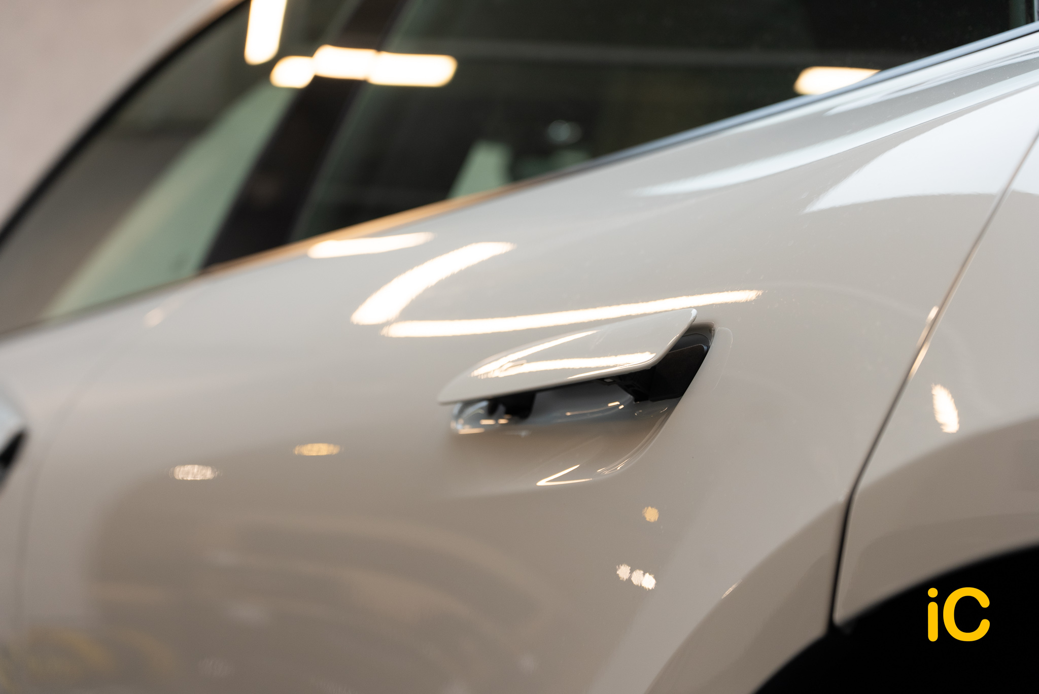Porsche Taycan 透明 PPF 施工作品