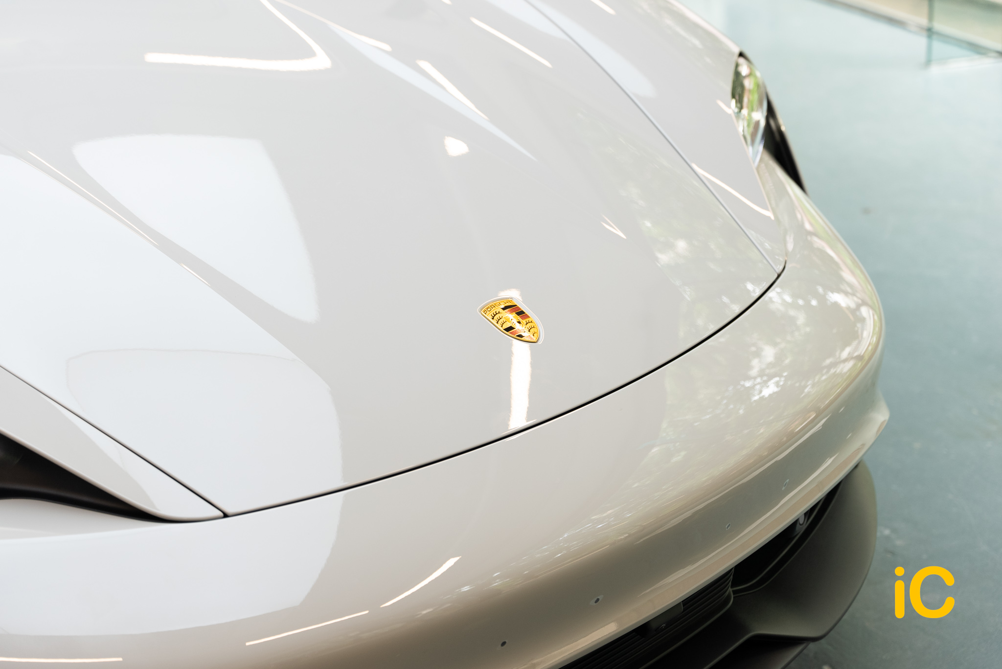 Porsche Taycan 透明 PPF 施工作品