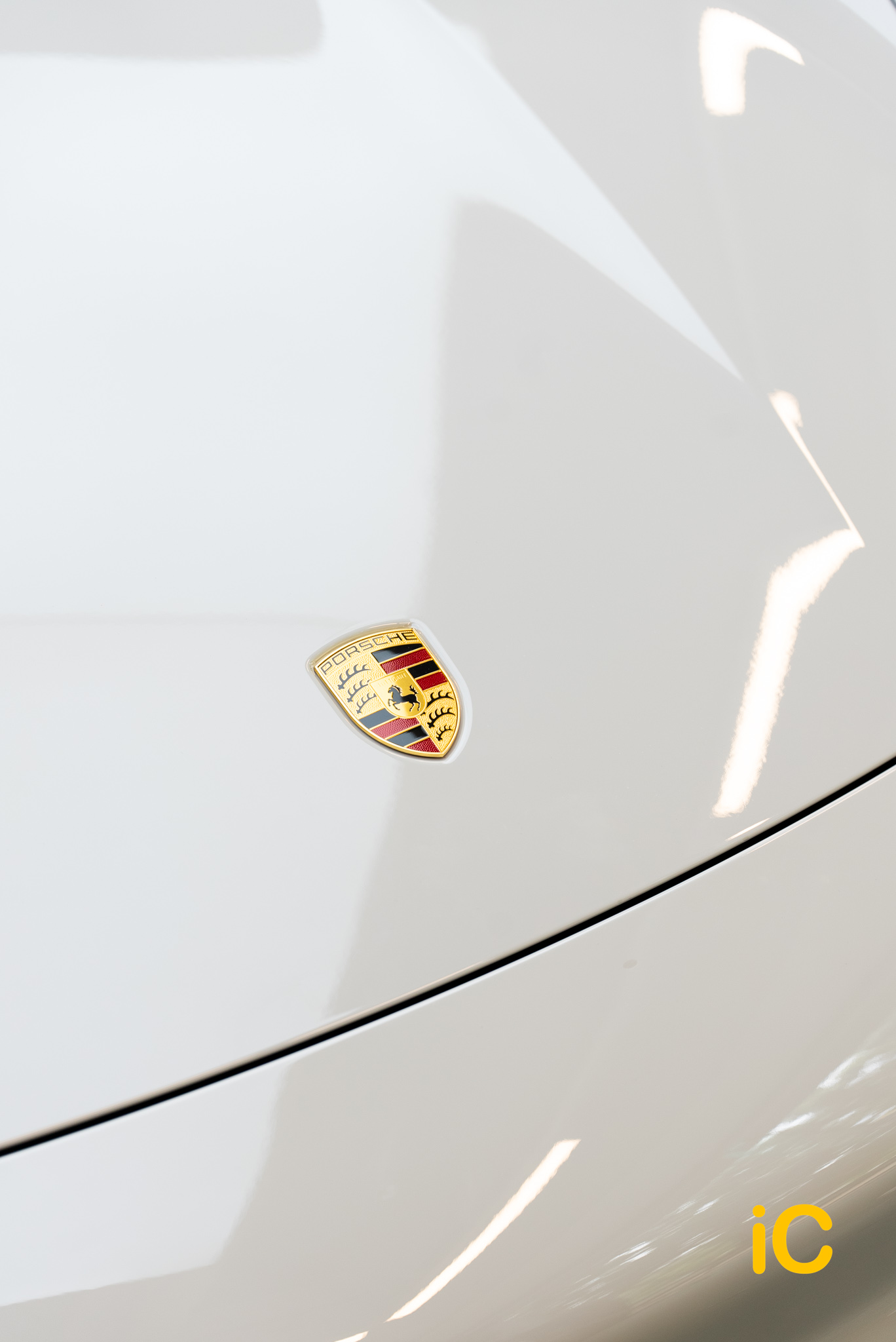 Porsche Taycan 透明 PPF 施工作品
