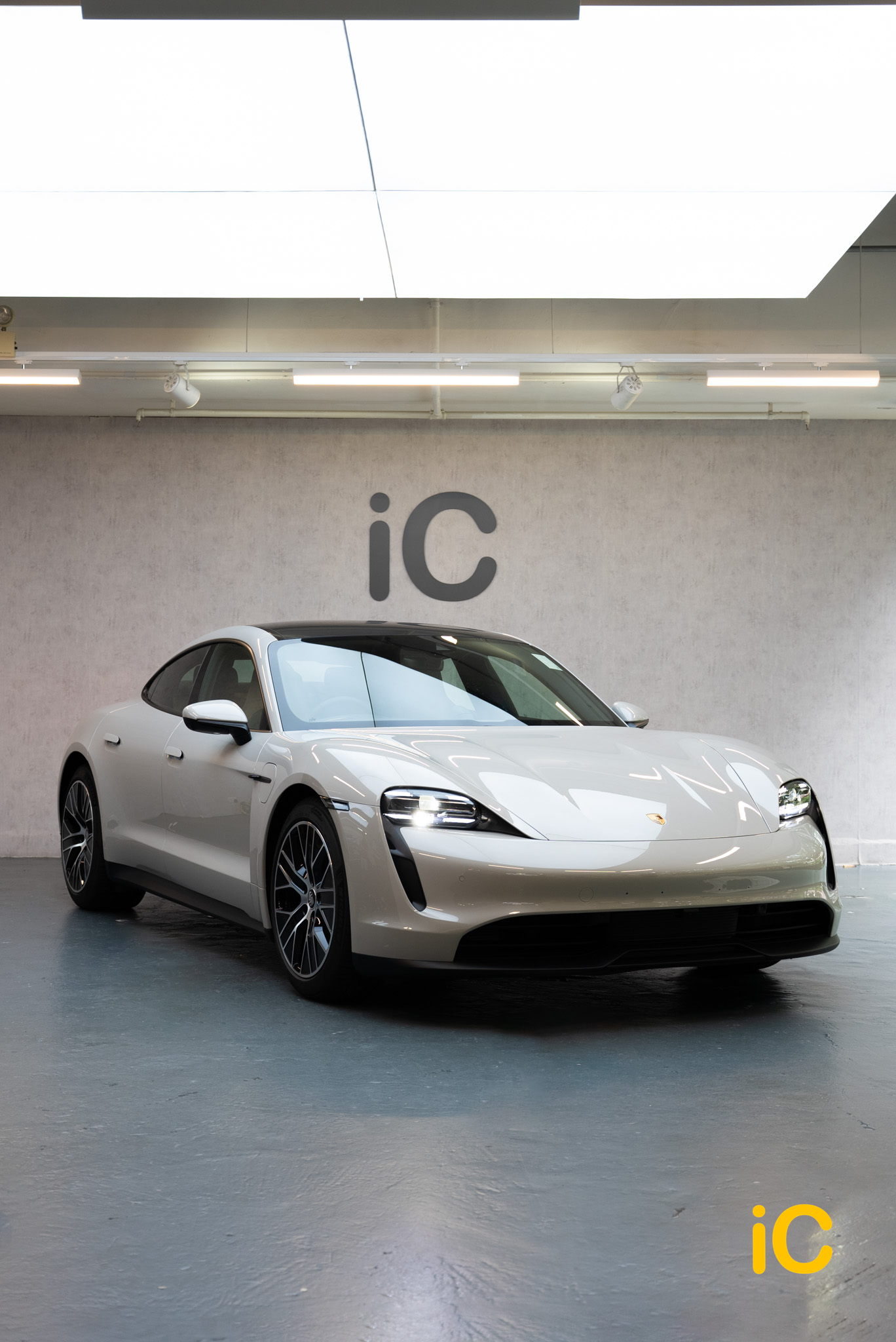 Porsche Taycan 透明 PPF 施工作品