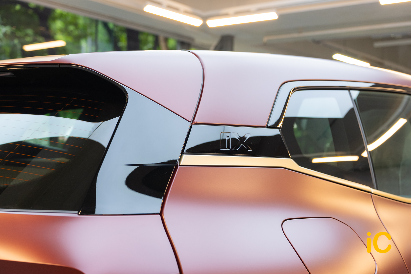 BMW iX Aventurine Red 透明 PPF 施工作品