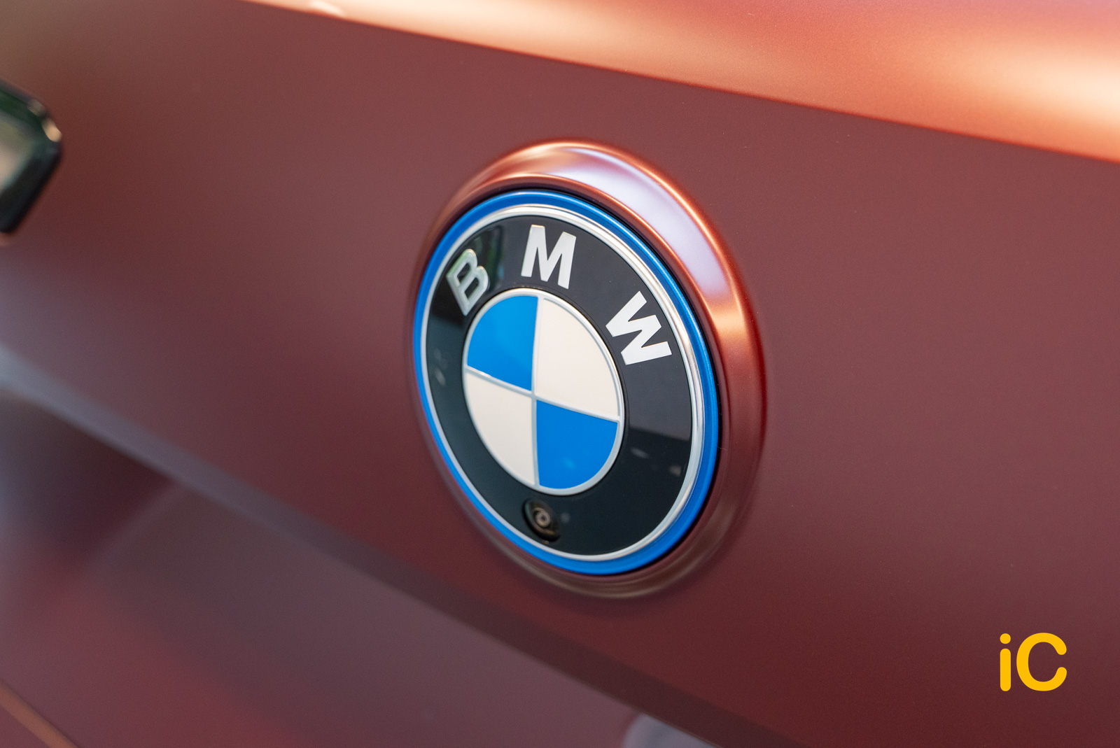 BMW iX Aventurine Red 透明 PPF 施工作品
