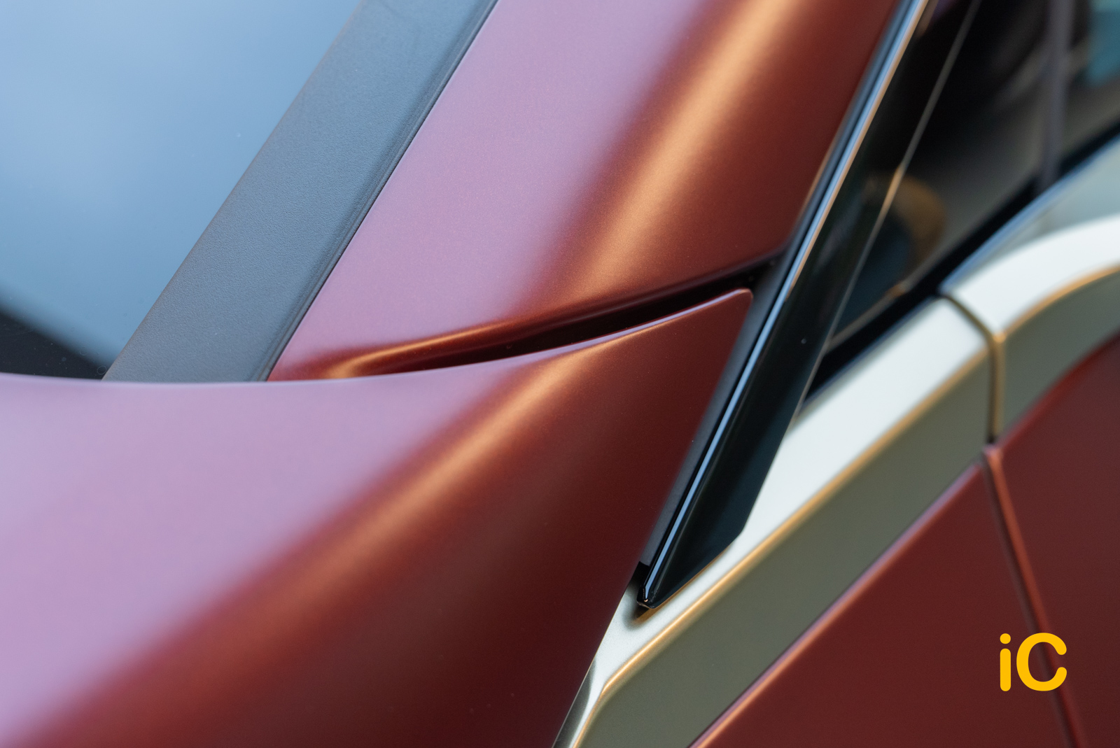BMW iX Aventurine Red 透明 PPF 施工作品
