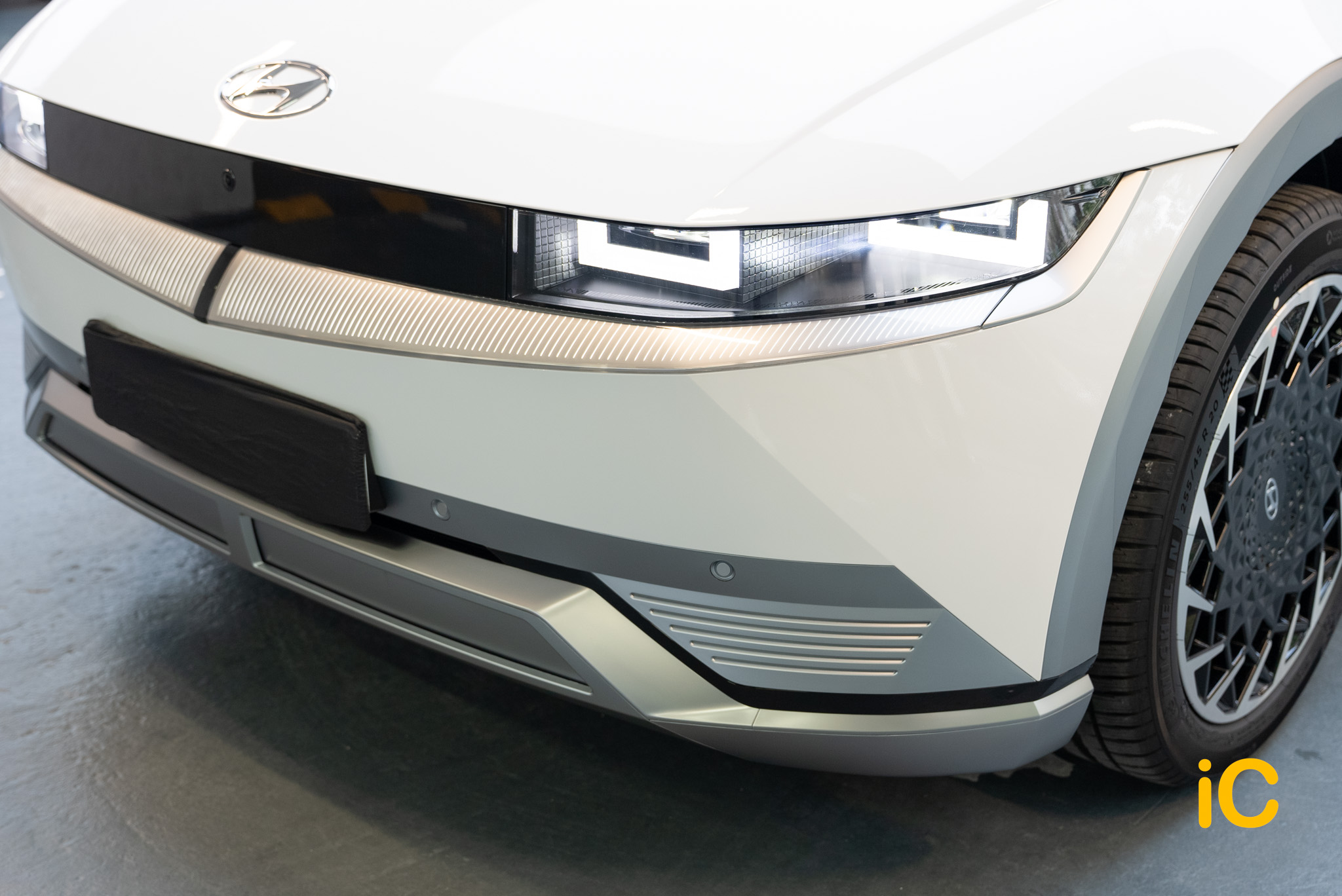 Hyundai IONIQ 5 透明 PPF 施工作品