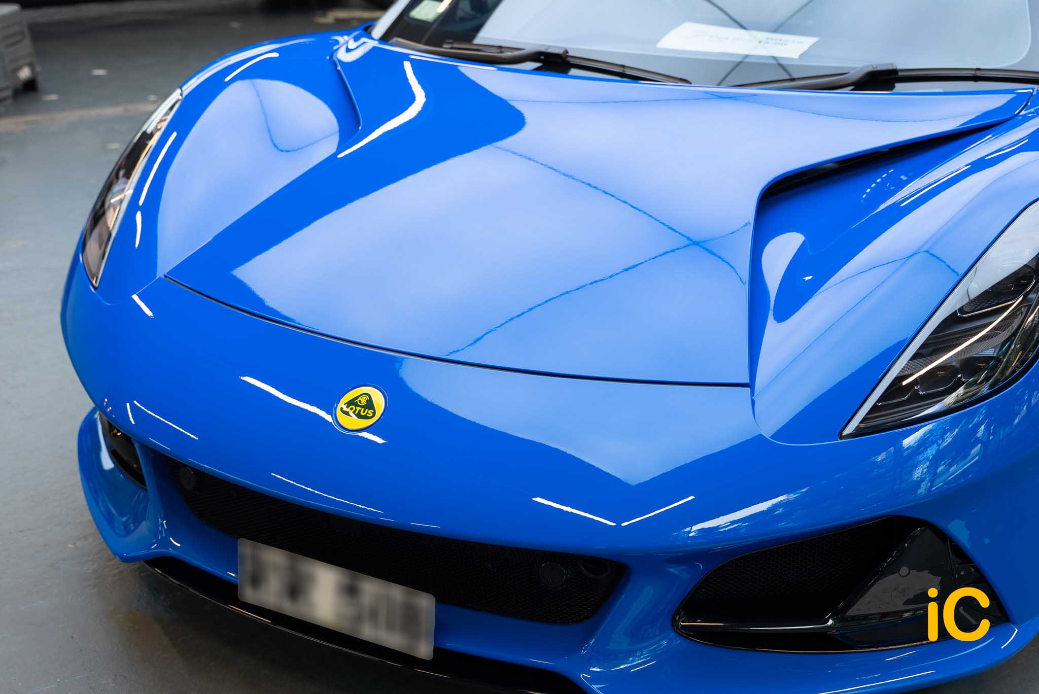 Lotus Emira 透明 PPF 施工作品