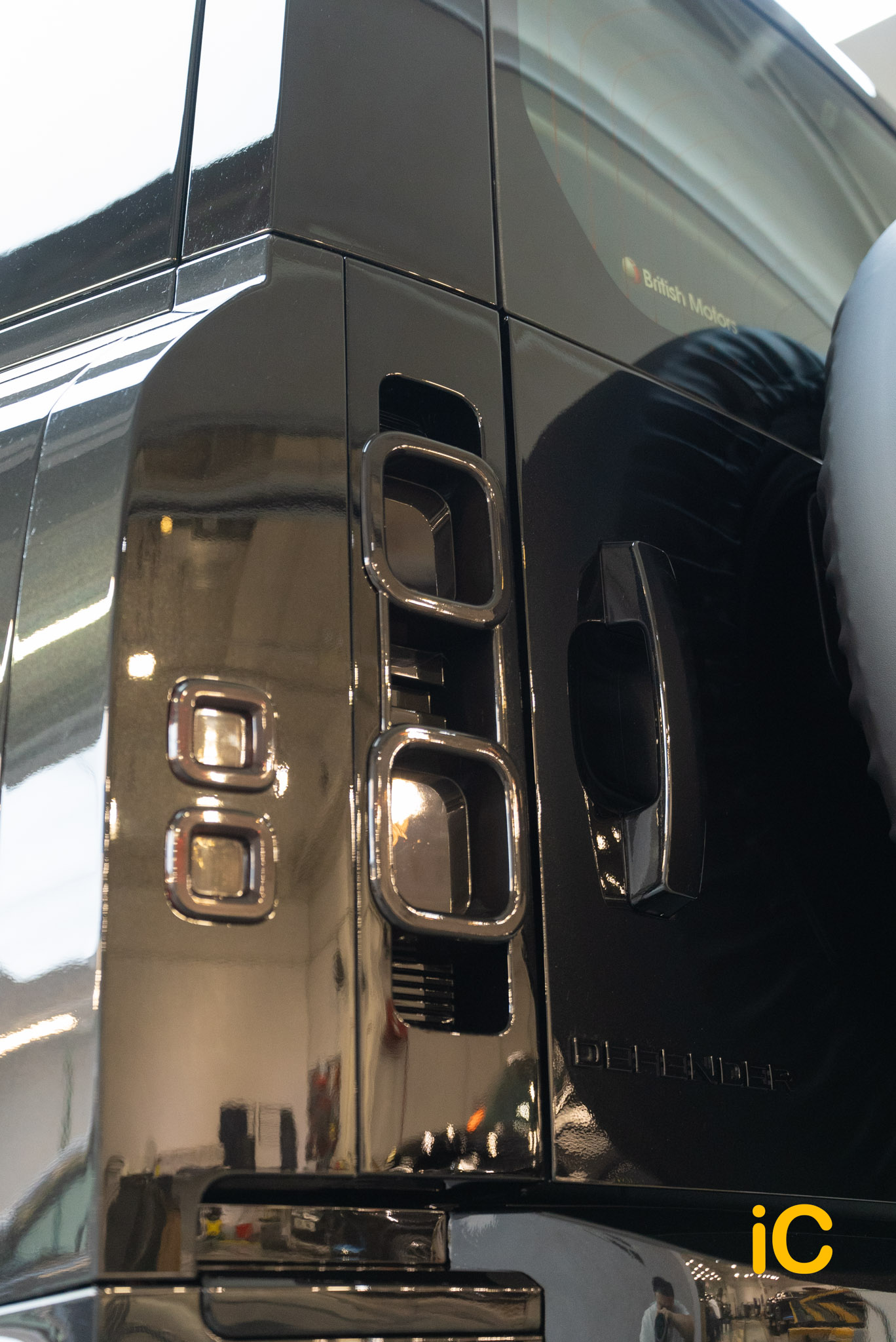 Land Rover Defender 90 透明 PPF 施工作品
