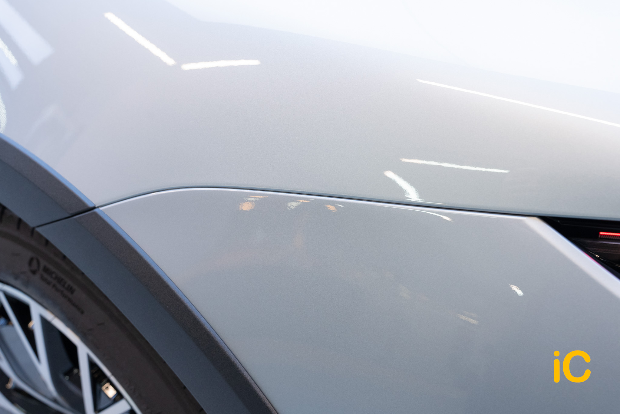 Porsche Taycan 4 Cross Turismo 透明 PPF 施工作品