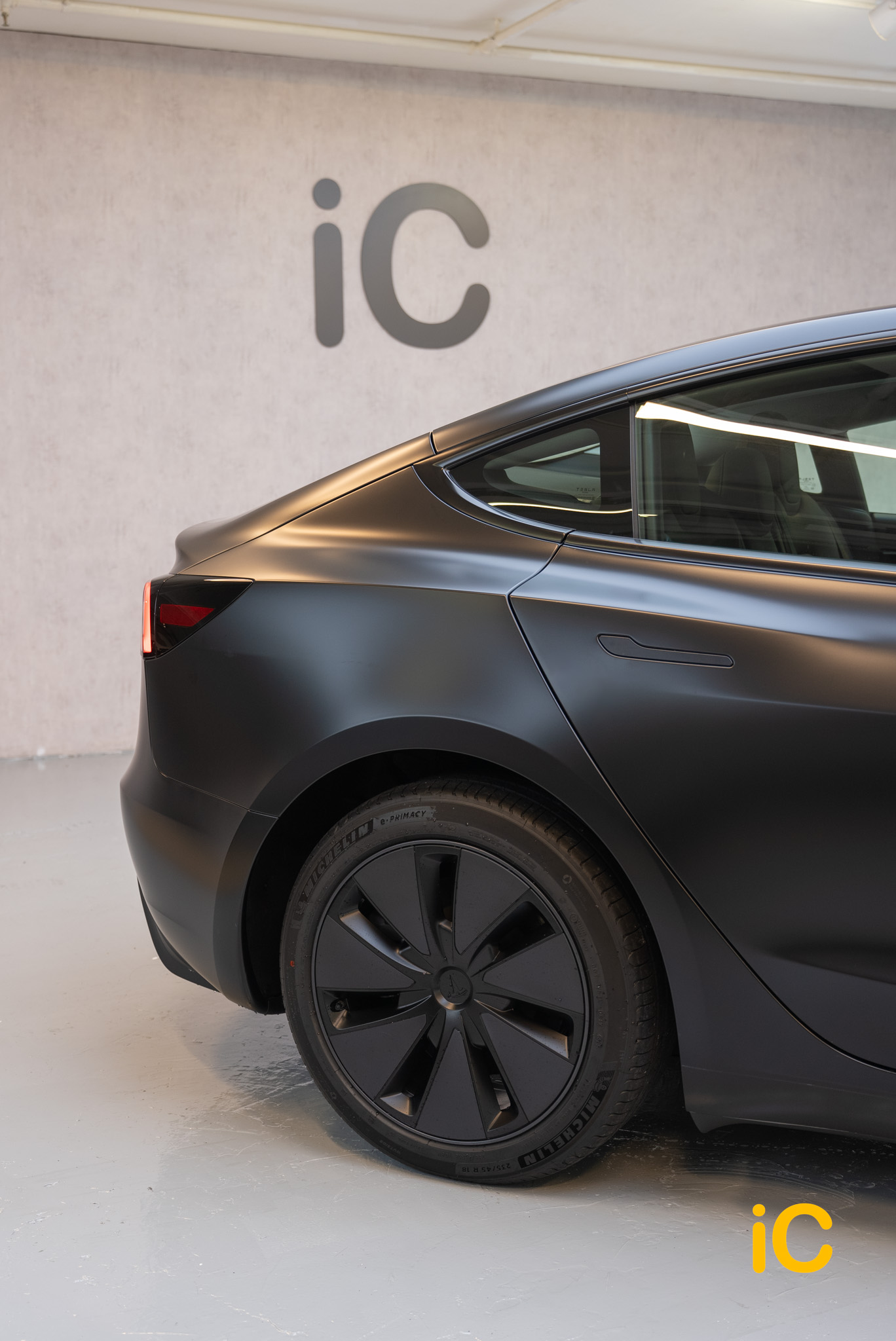 Tesla Model 3 透明 PPF 施工作品