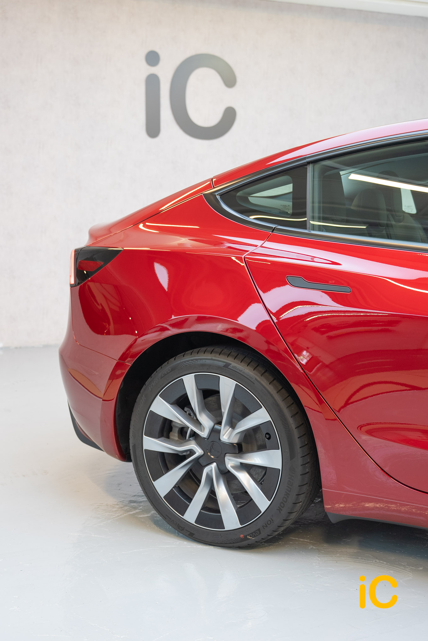 Tesla Model 3 透明 PPF 施工作品