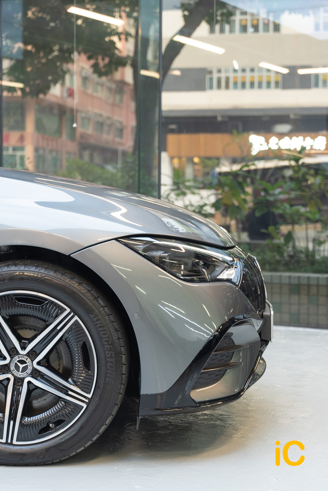 Mercedes-Benz EQE 鍍膜 施工作品