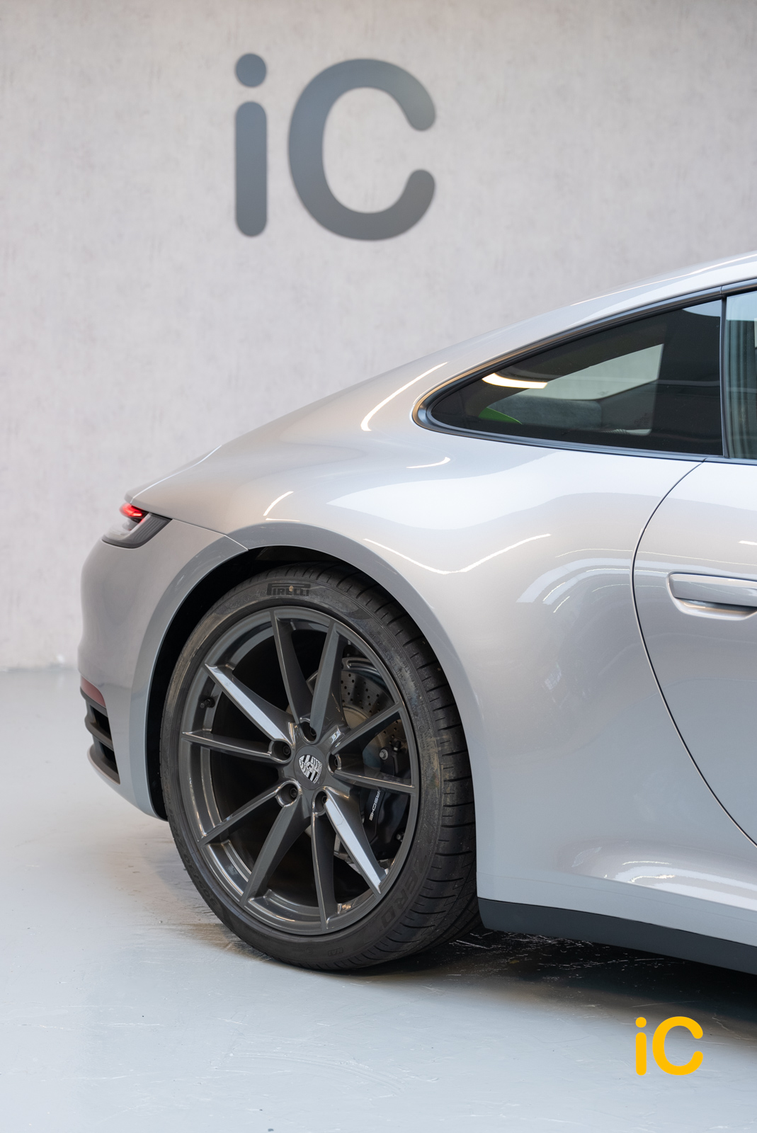 Porsche 911 Carrera T 透明 PPF 施工作品