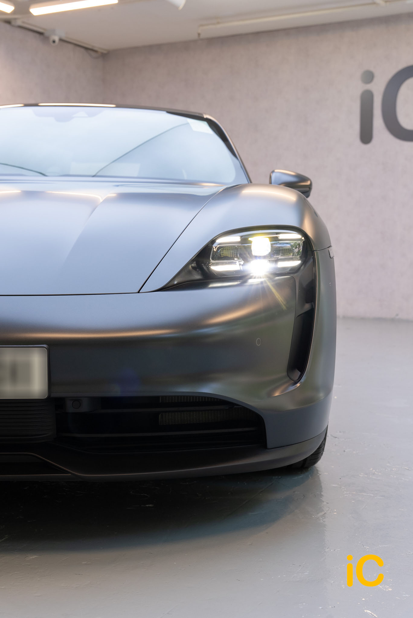 Porsche Taycan 透明 PPF 施工作品
