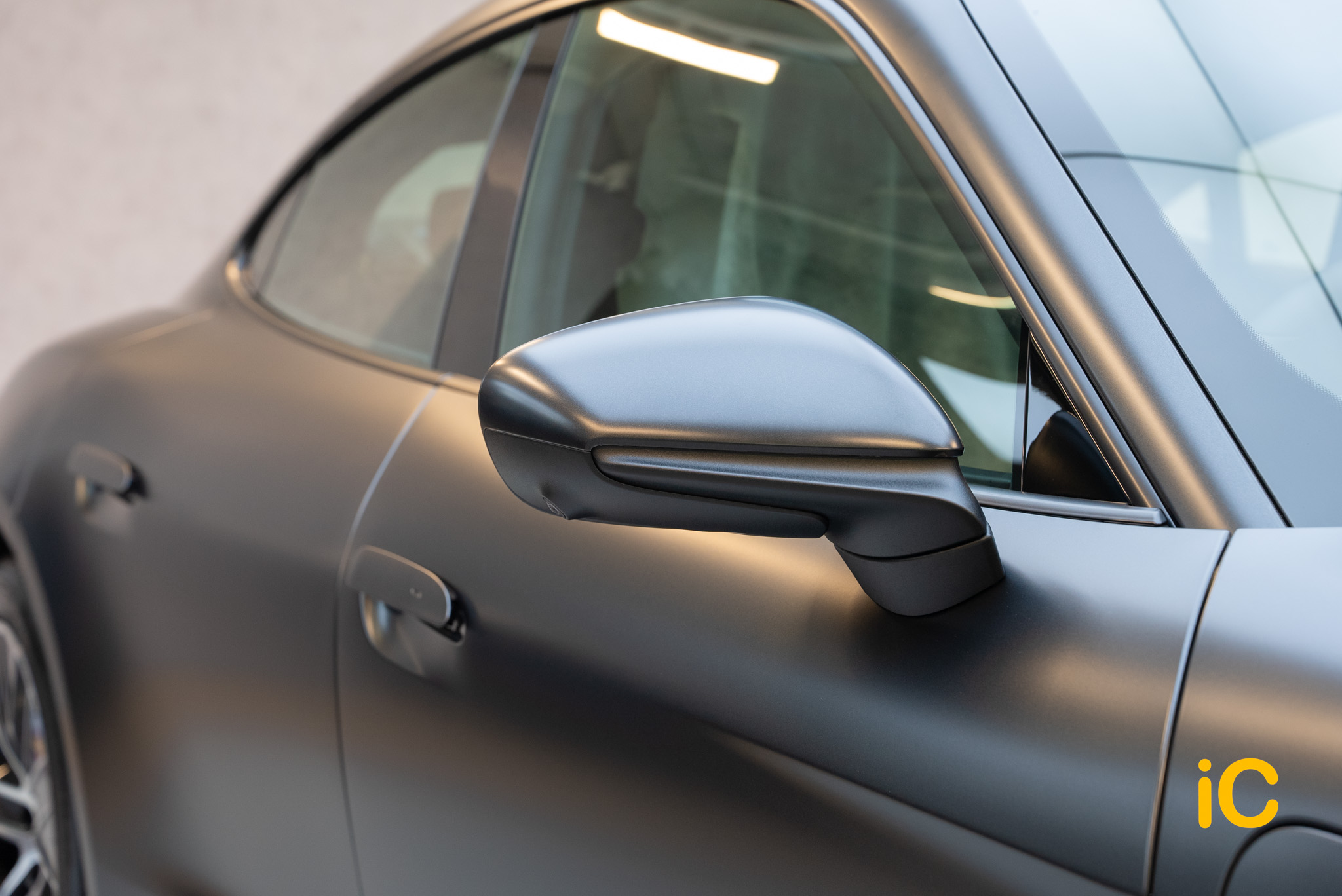 Porsche Taycan 透明 PPF 施工作品