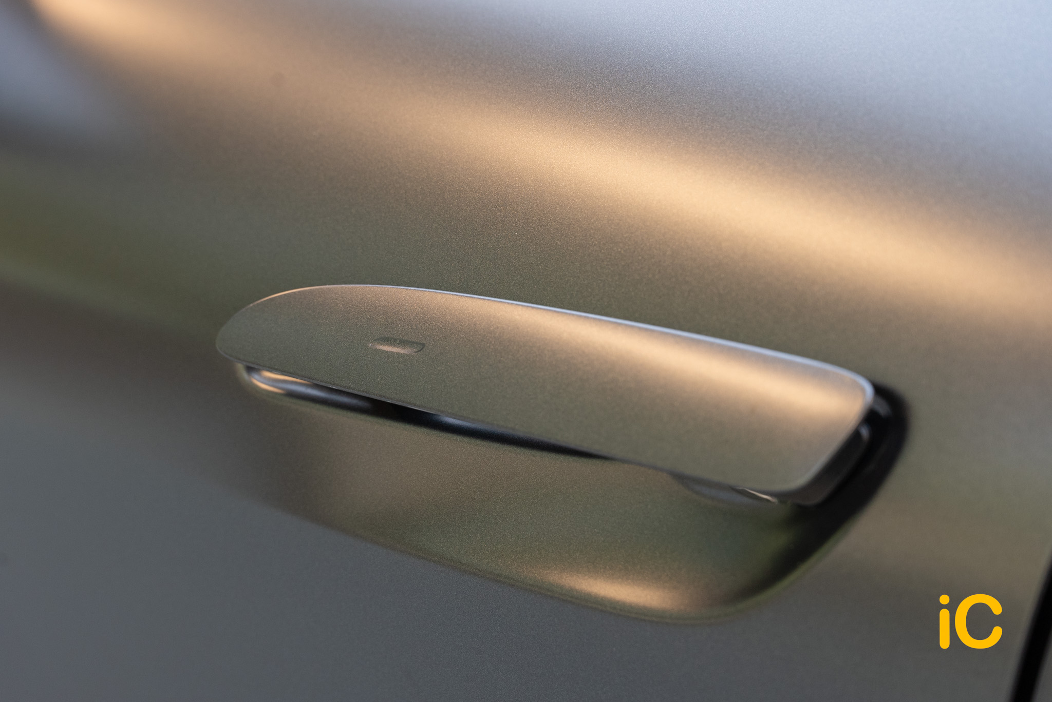 Porsche Taycan 透明 PPF 施工作品