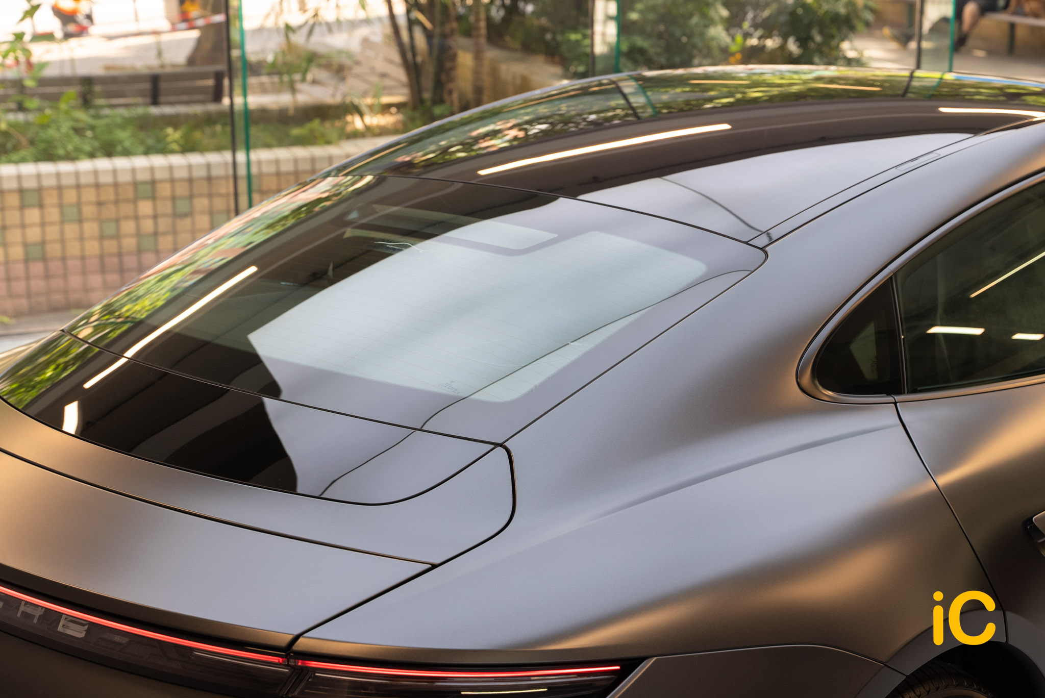 Porsche Taycan 透明 PPF 施工作品
